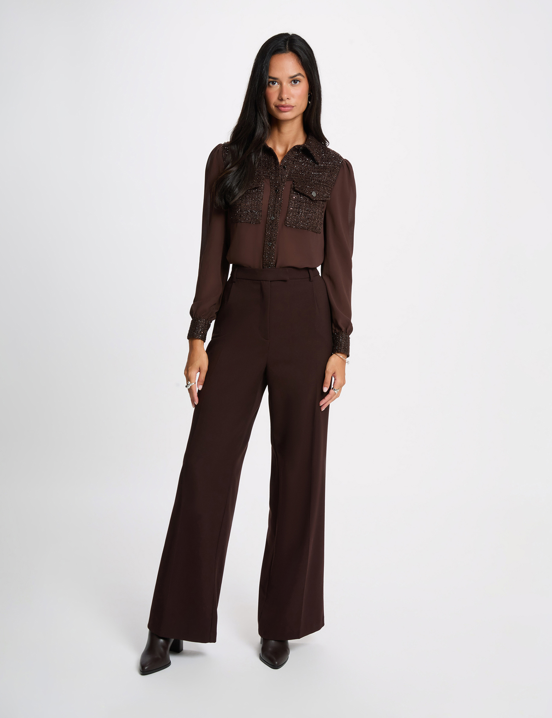 Camisa de tweed con cuello vuelto marr&oacute;n oscuro mujer