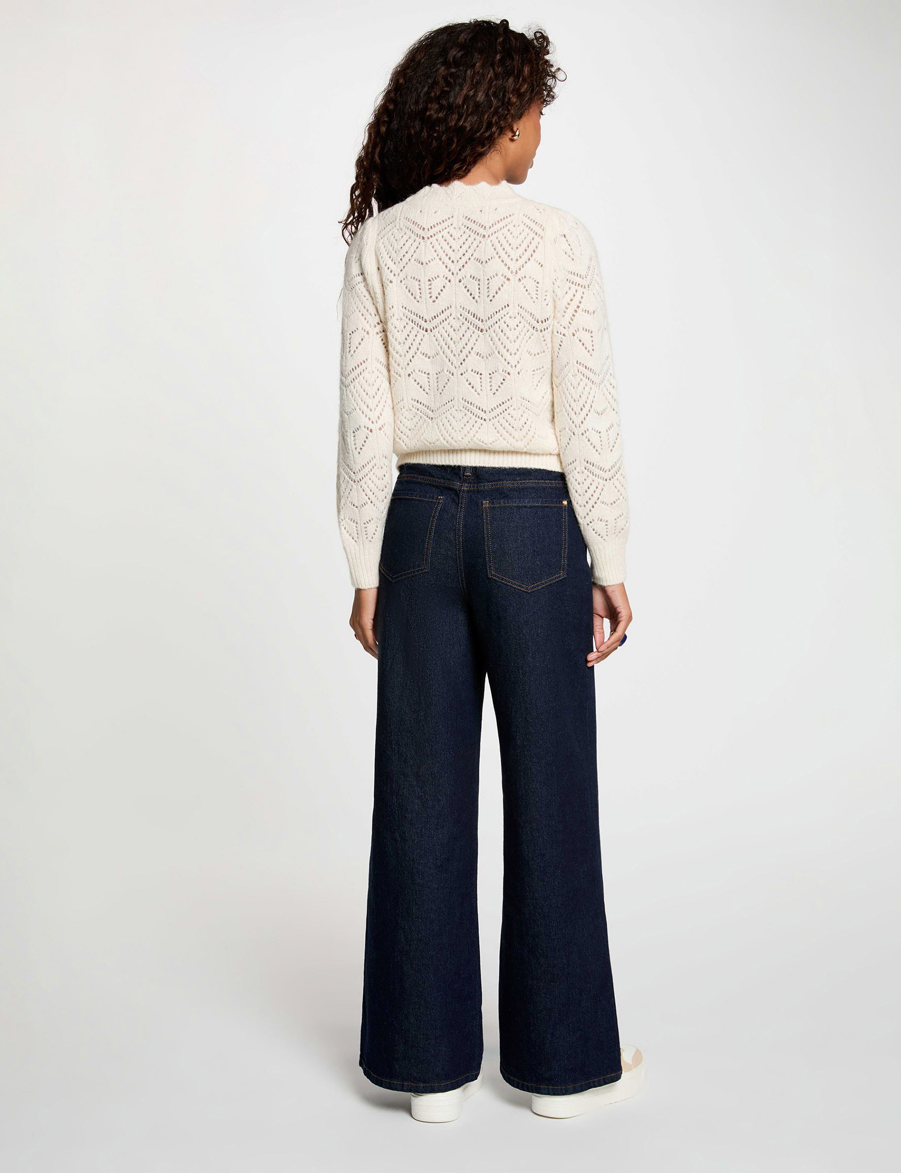 Jersey calado con cuello redondo marfil mujer