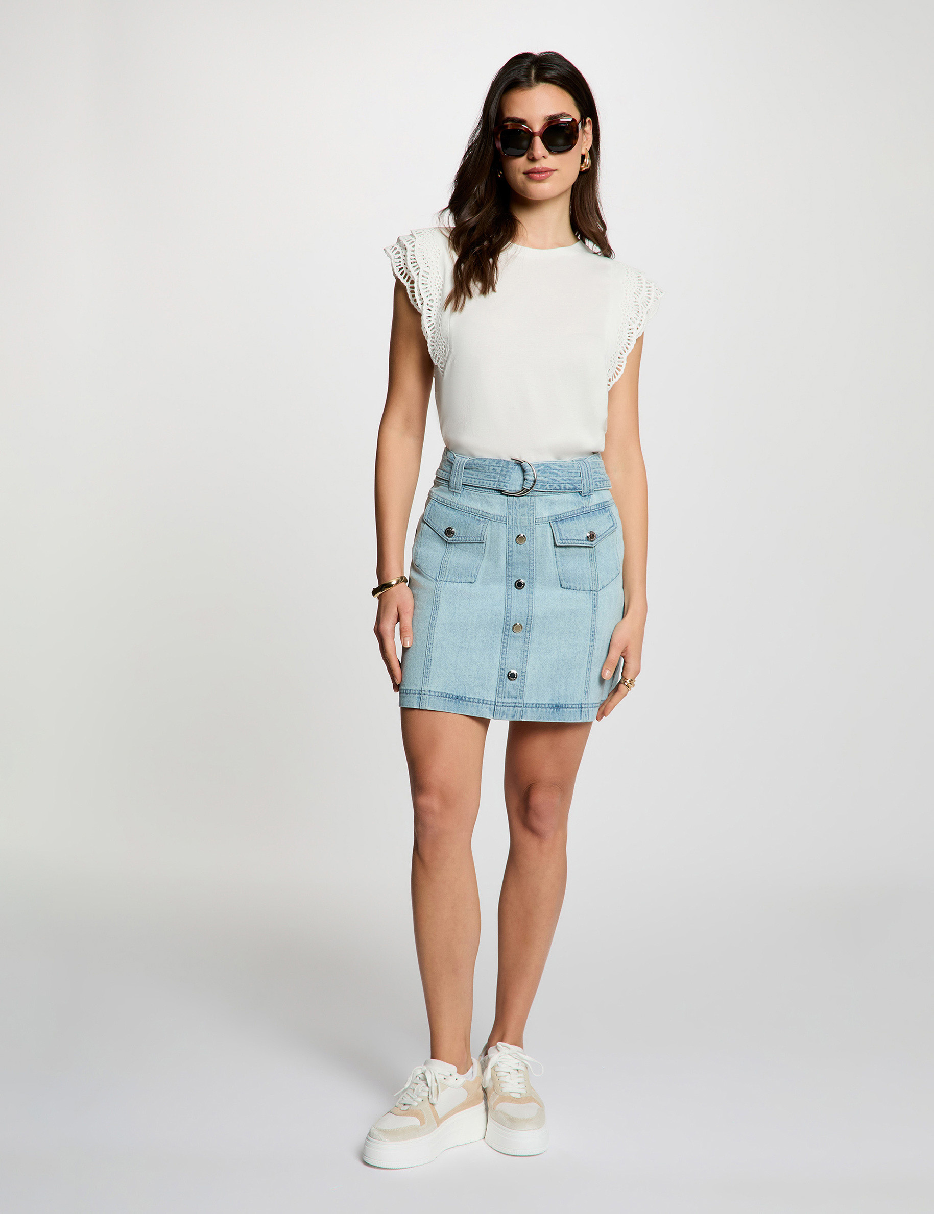 Falda vaquero corta denim descolorido mujer