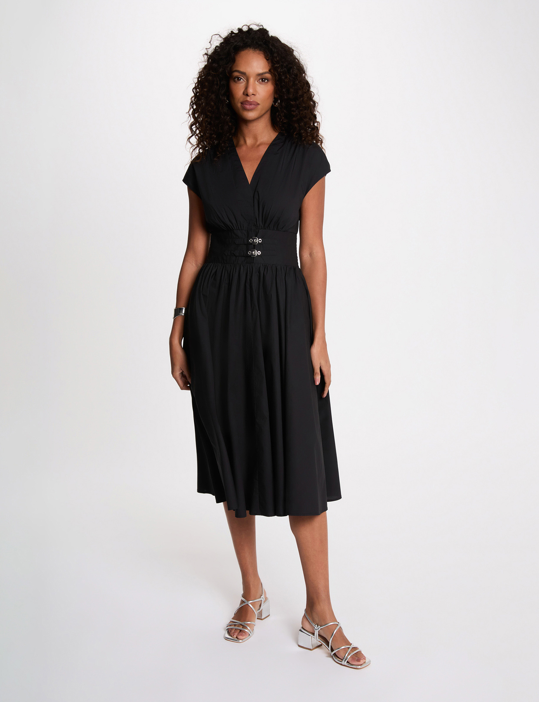 Vestido midi con cuello en V negro mujer