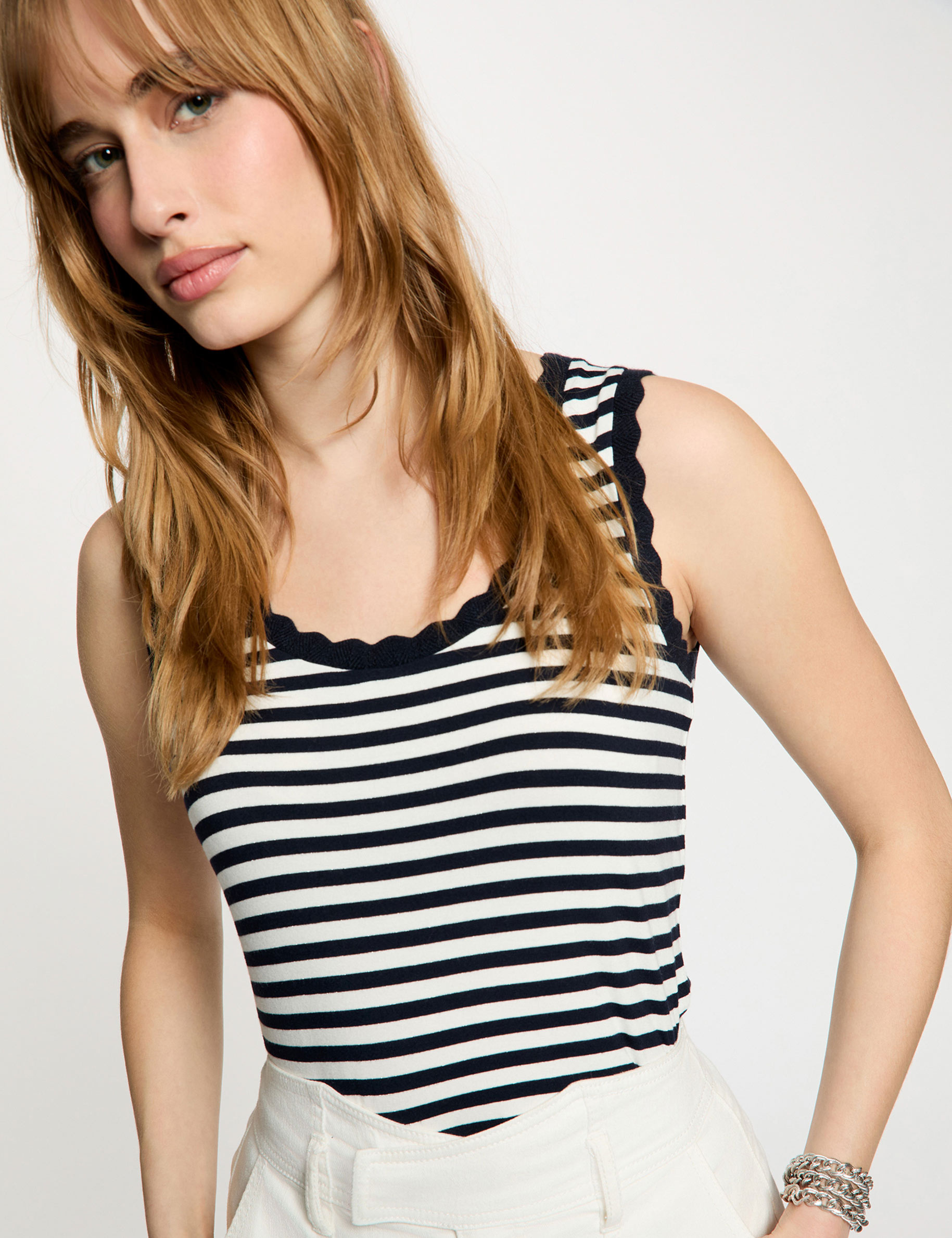 Camiseta sin mangas de rayas azul marino mujer
