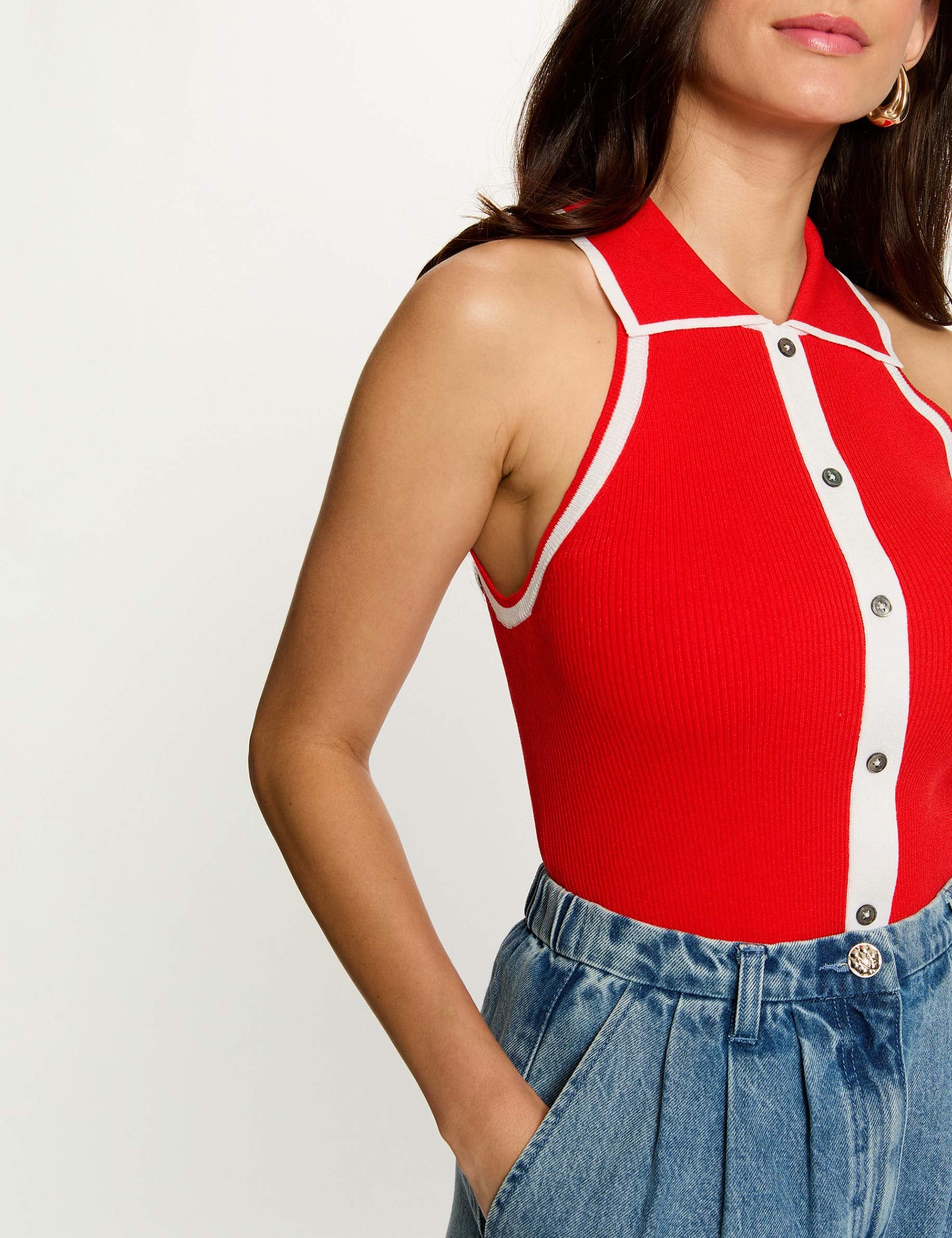 Jersey ajustado con cuello vuelto rojo vivo mujer