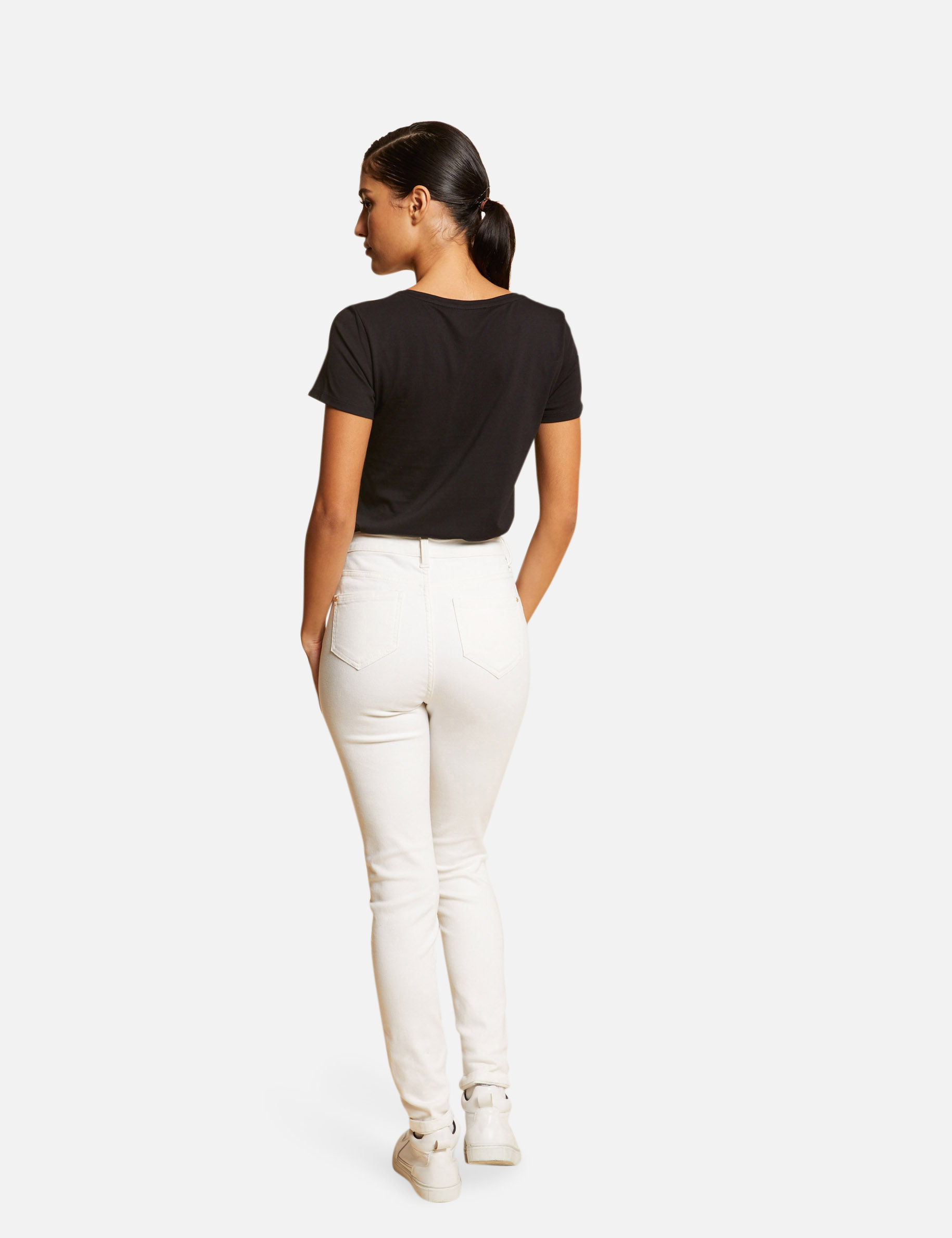 Camiseta de manga corta con mensaje negro mujer Camiseta de manga corta con mensaje negro mujer