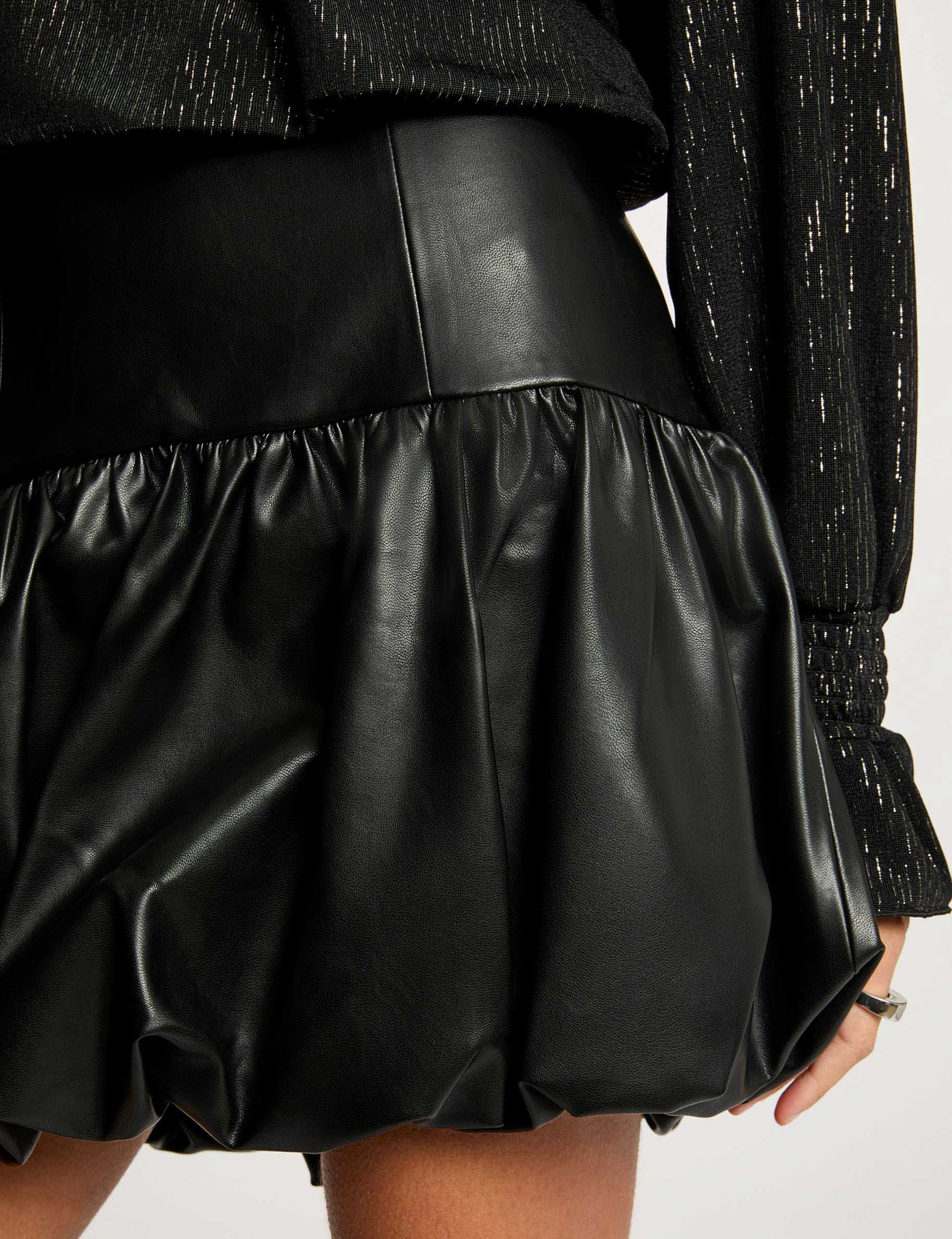 Falda corta ajustada negro mujer