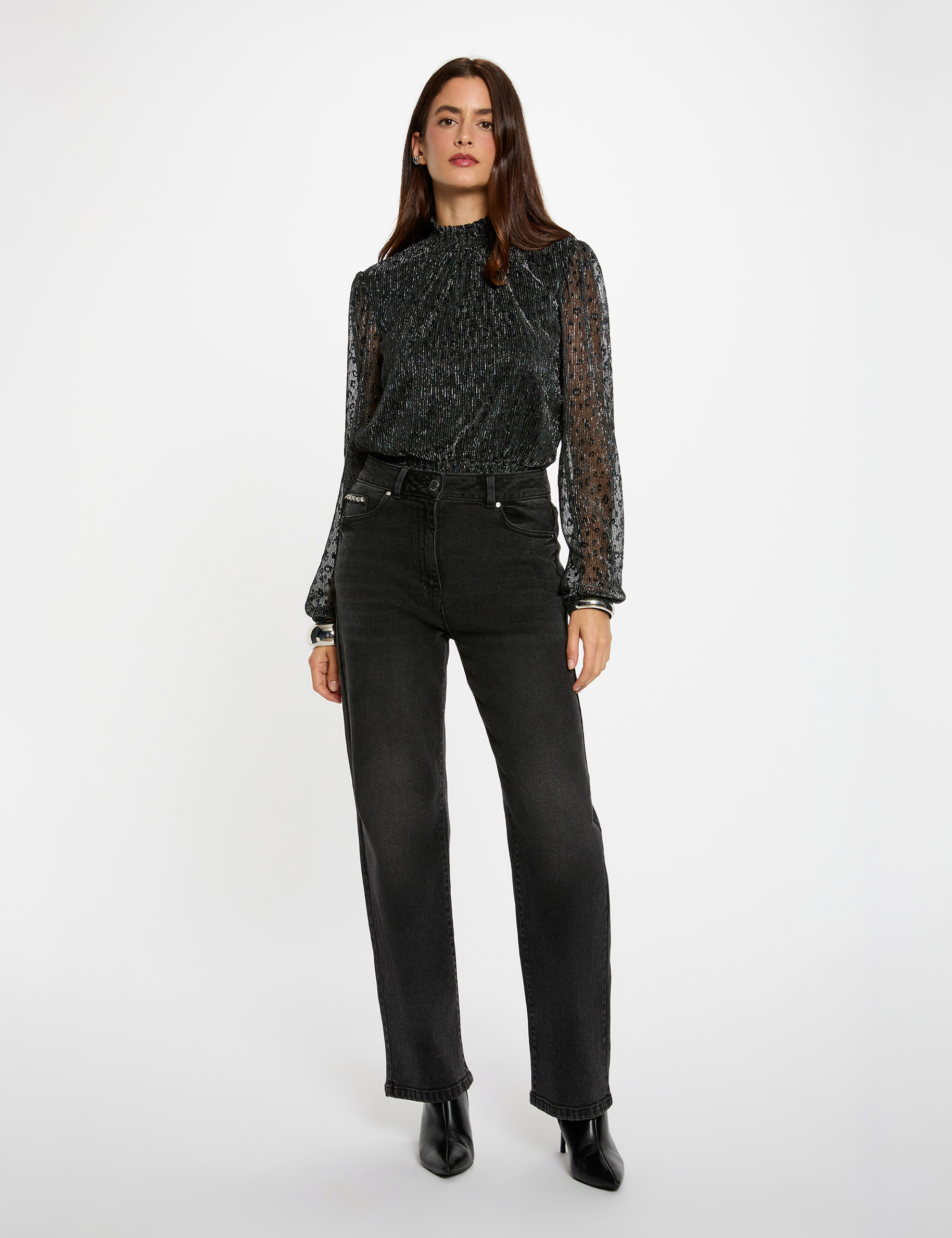 Camiseta de cuello alto negro mujer
