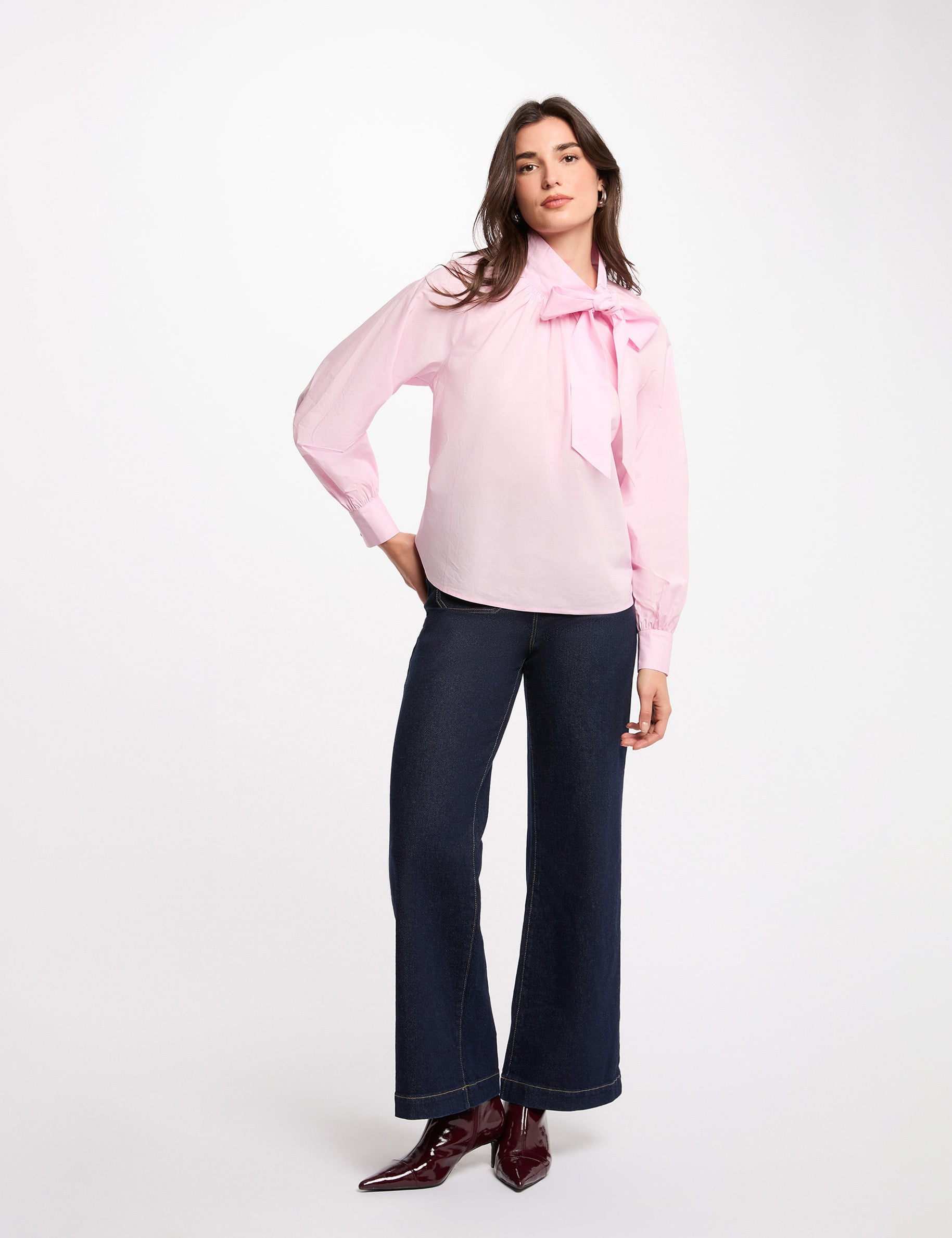 Blusa con cuello lazada rosa mujer