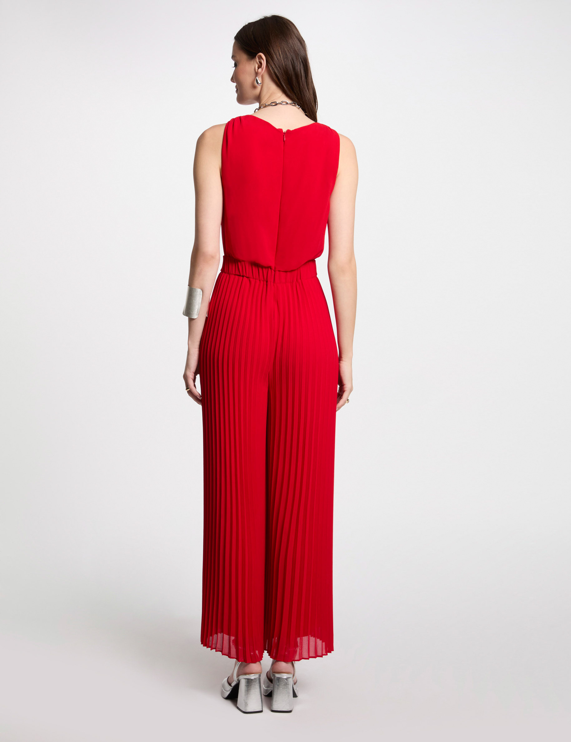 mono largo holgado con pernera plisada rojo mujer Mono largo holgado con pernera plisada rojo mujer