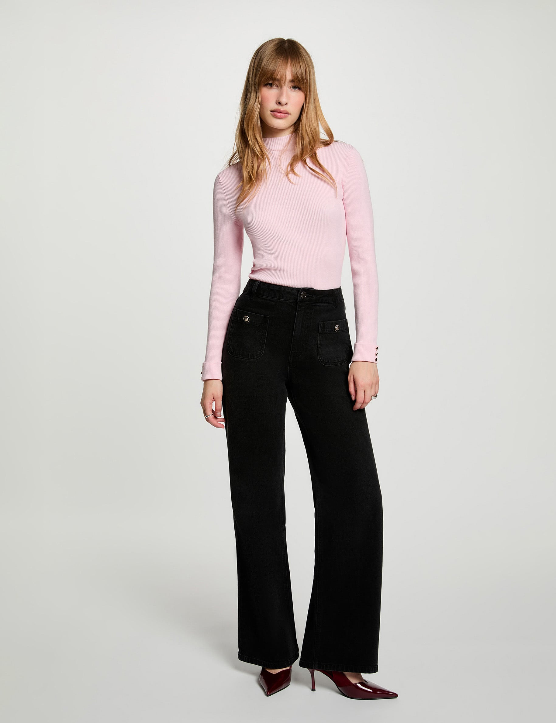 Jean ancho de tiro alto denim negro mujer