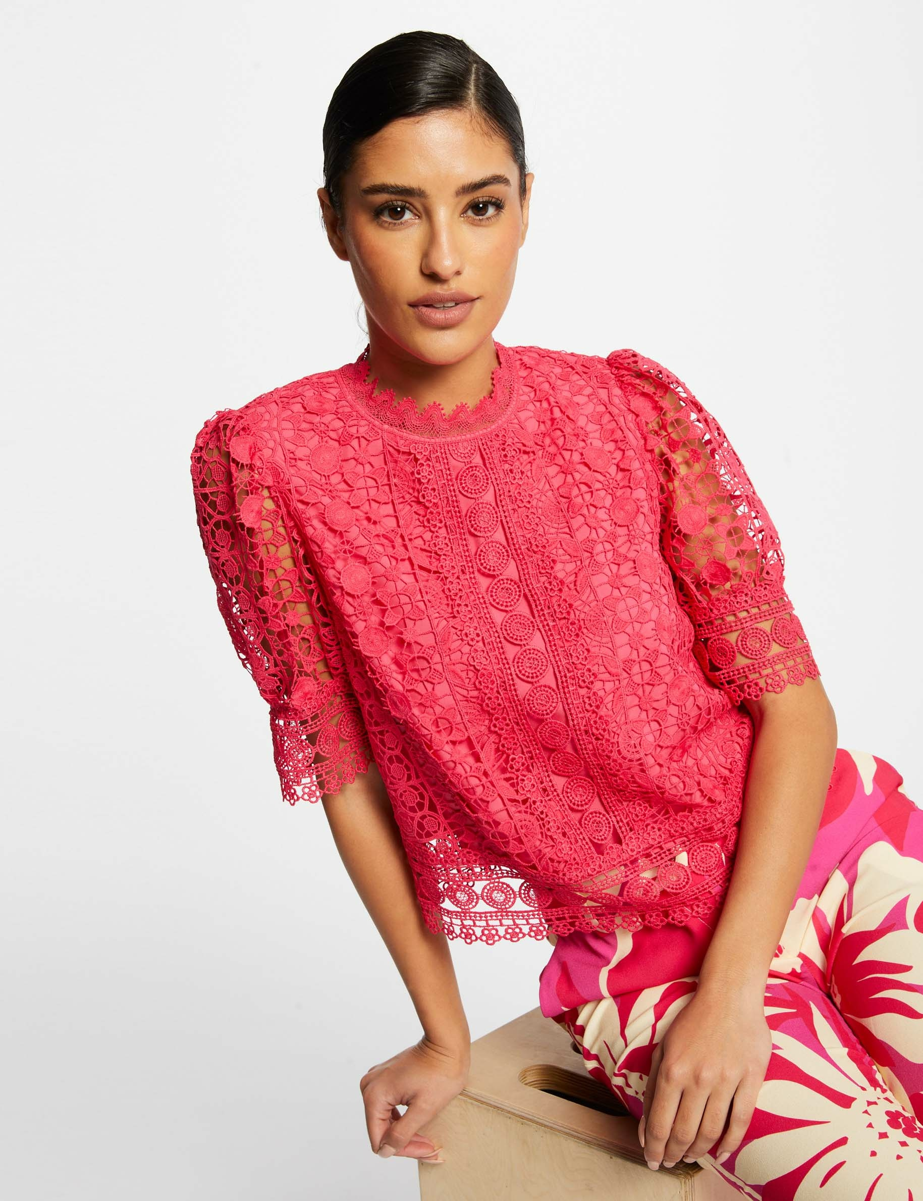 Blusa manga corta con encaje mujer Blusa manga corta con encaje mujer