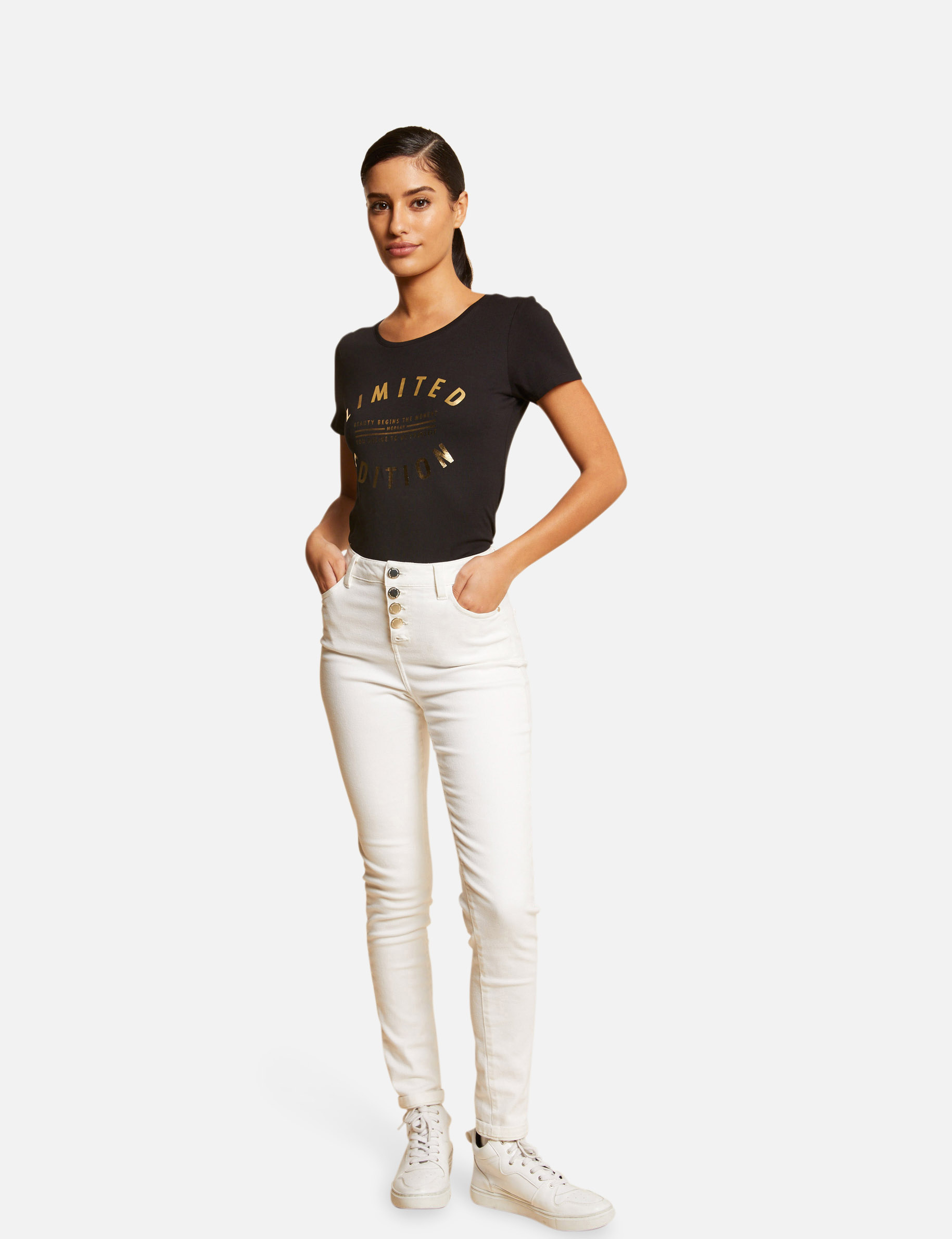 Camiseta de manga corta con mensaje negro mujer Camiseta de manga corta con mensaje negro mujer