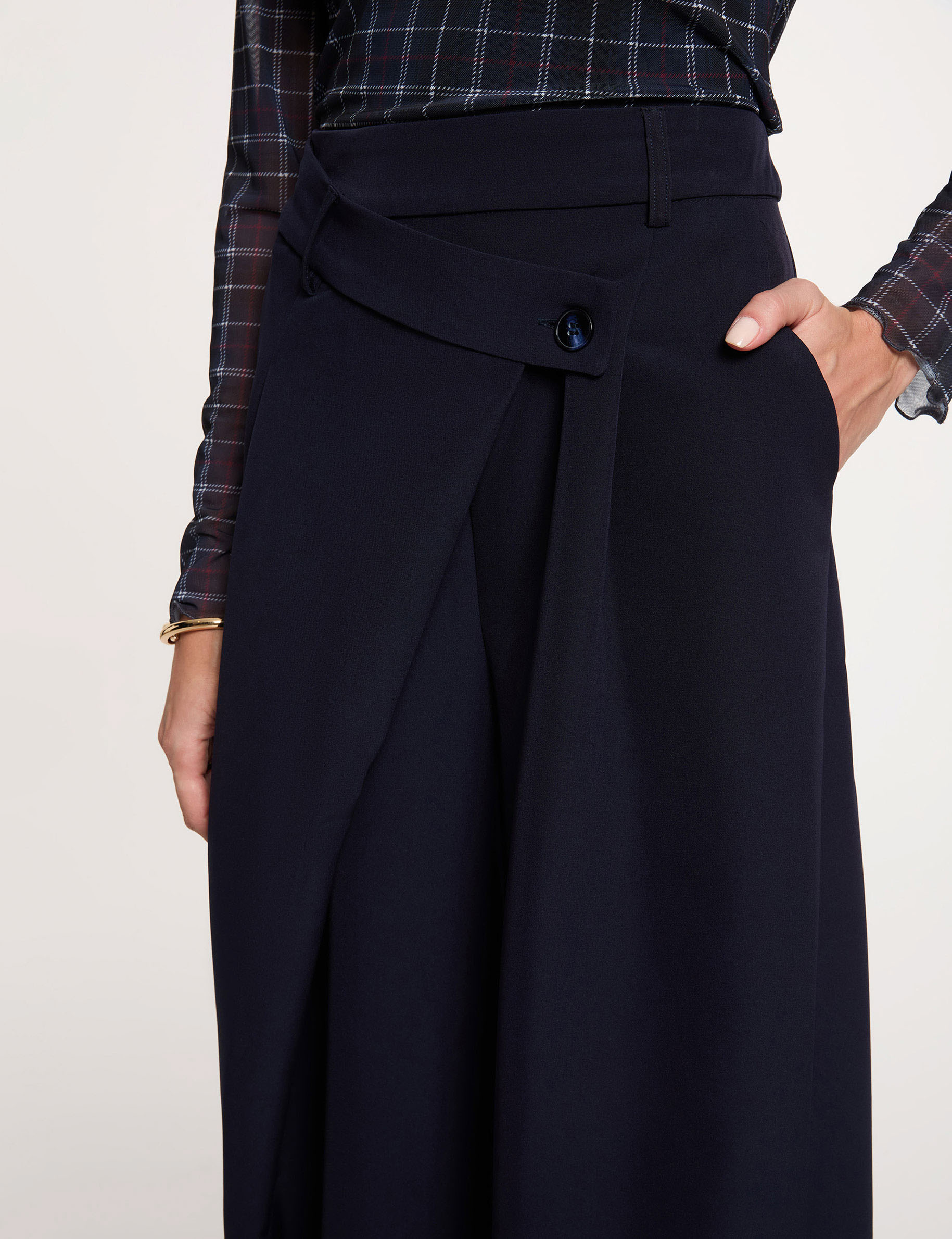 Pantal&oacute;n ancho de tiro alto azul marino mujer