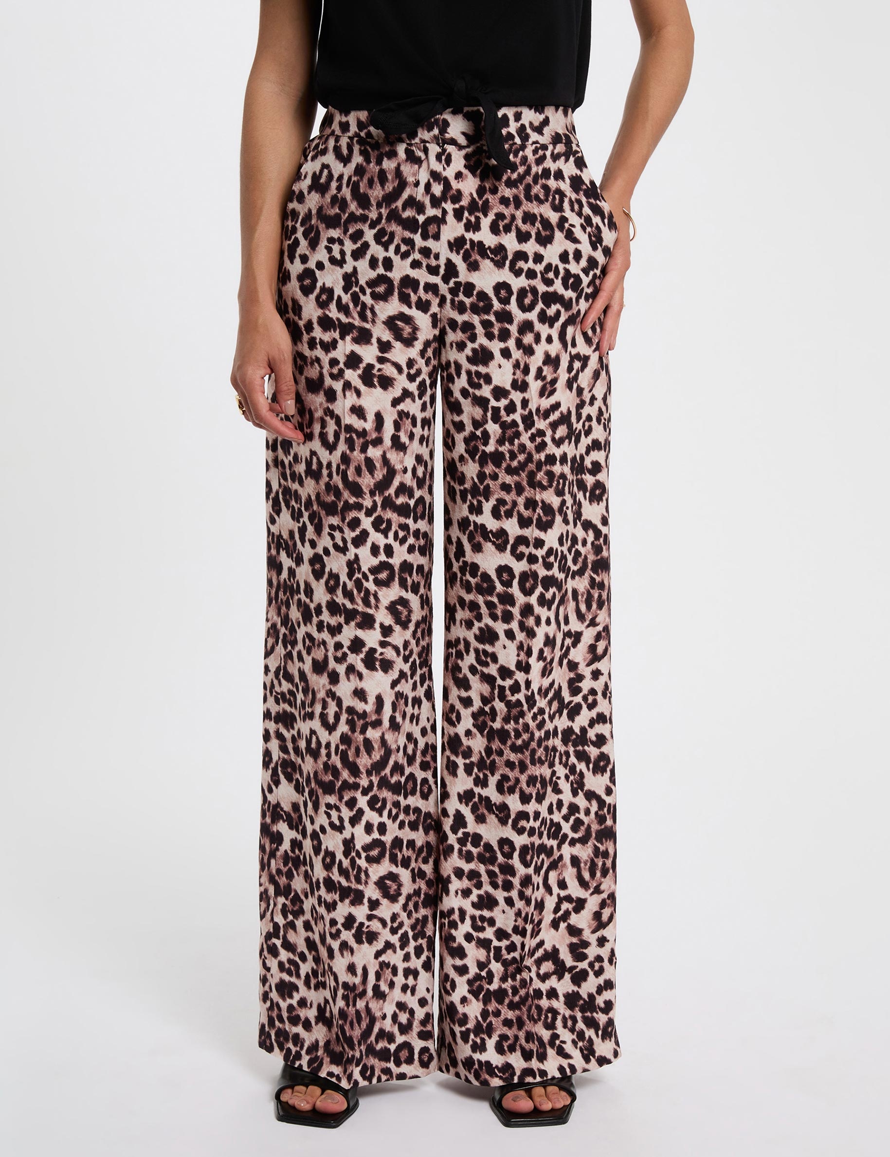 pantalon recto y fluido multicolor mujer Pantalón recto y fluido multicolor mujer