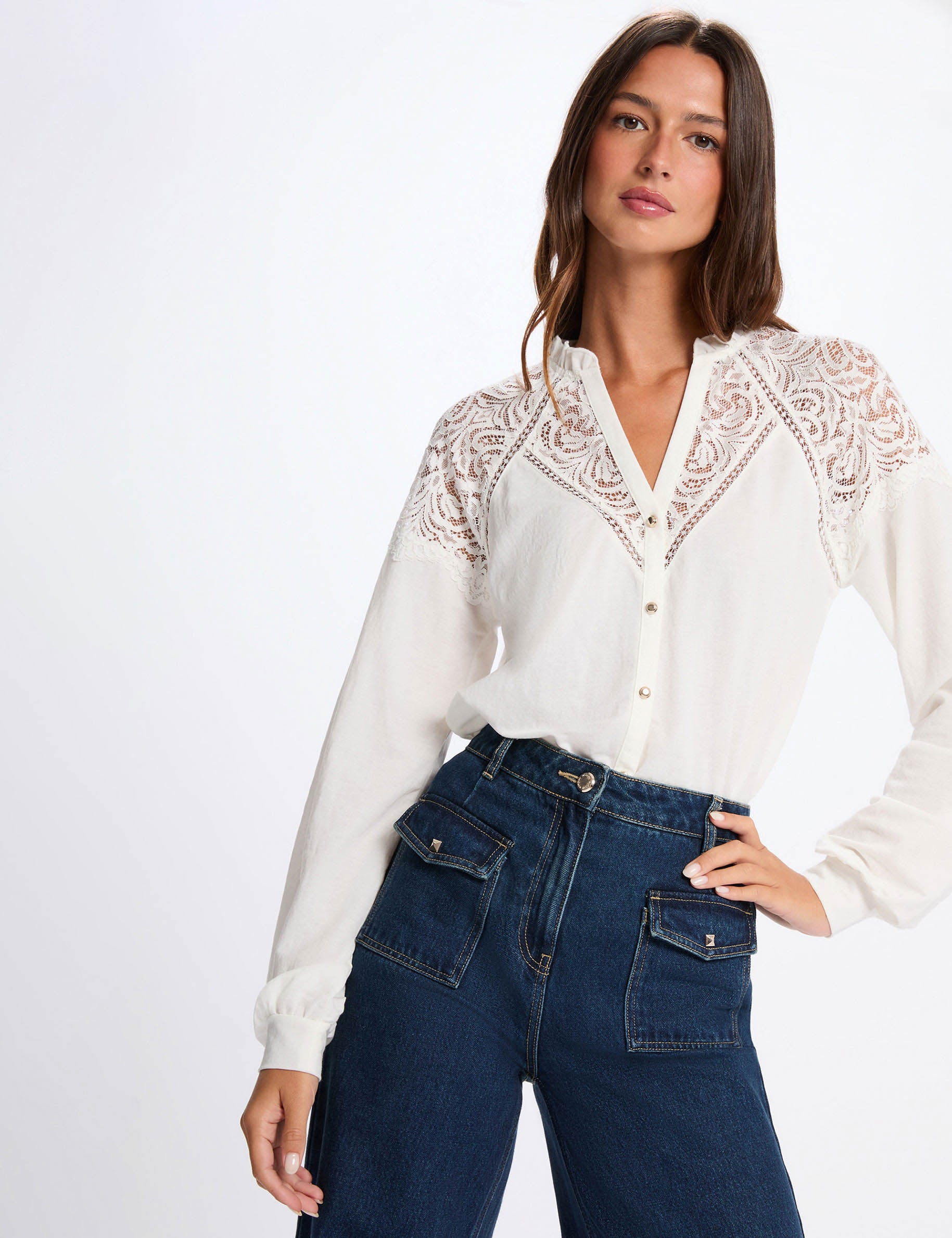 Camiseta de encaje con cuello en v blanco mujer