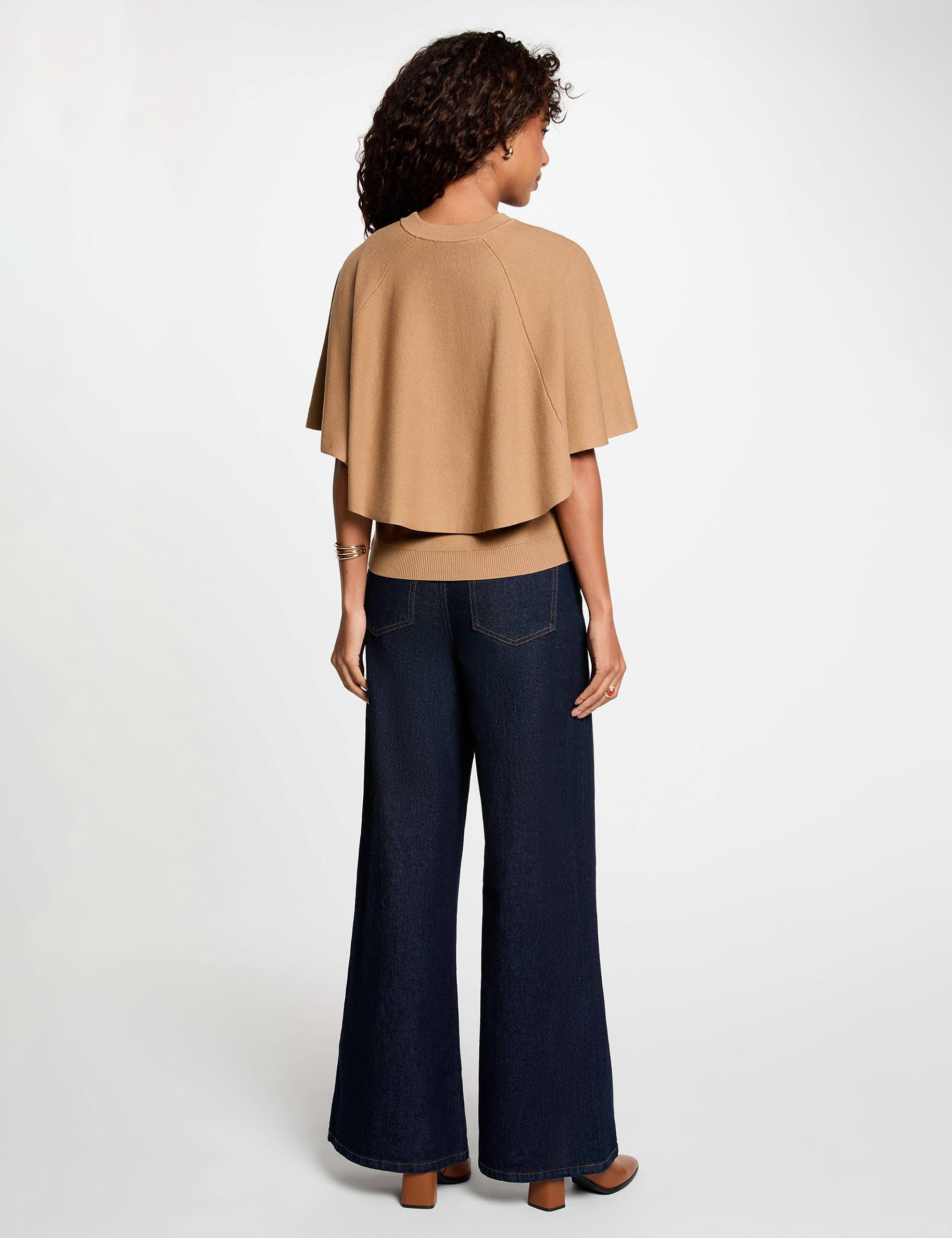 Jersey cuello redondo mangas acampanadas beige mujer