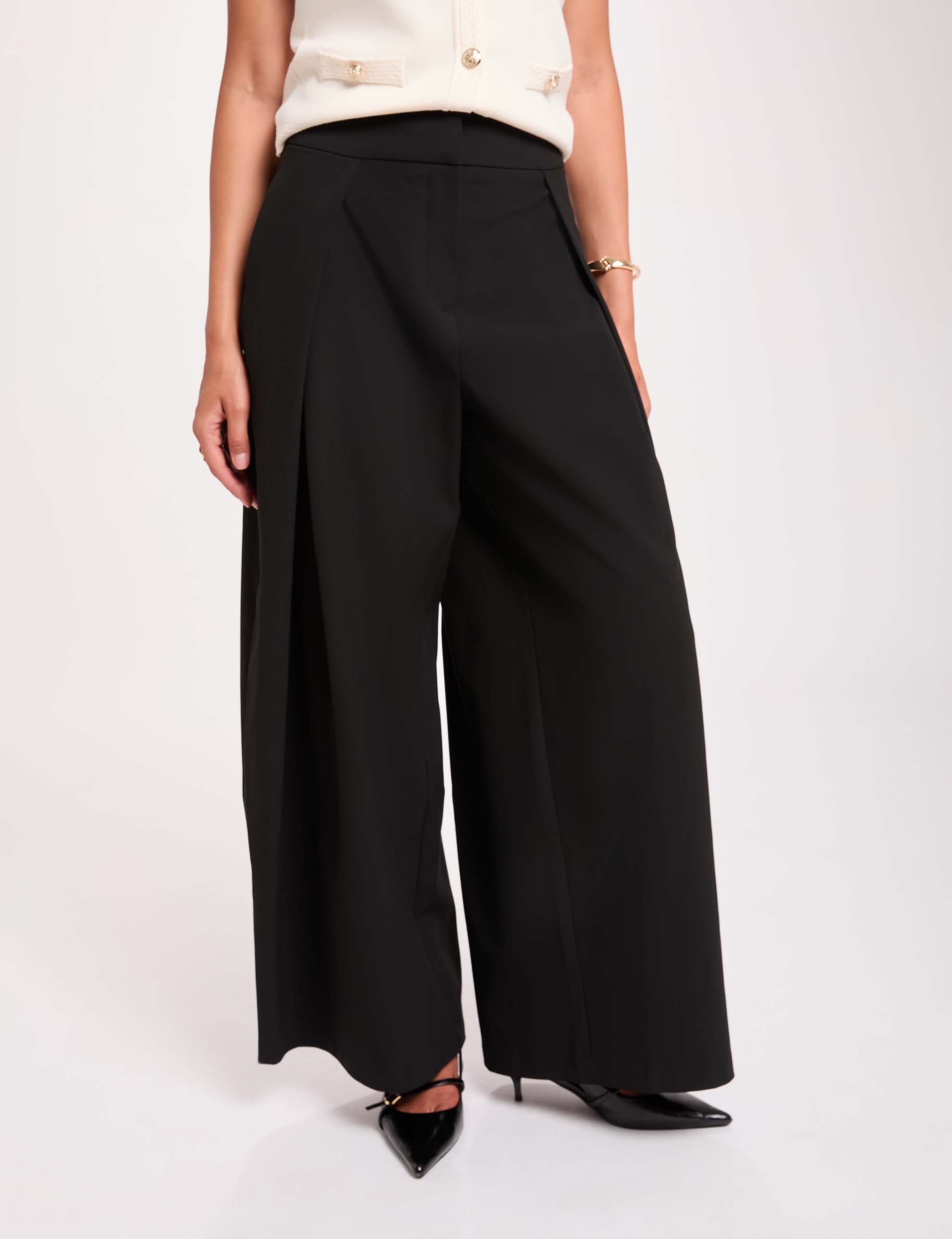 Pantal&oacute;n de talle alto ancho negro mujer
