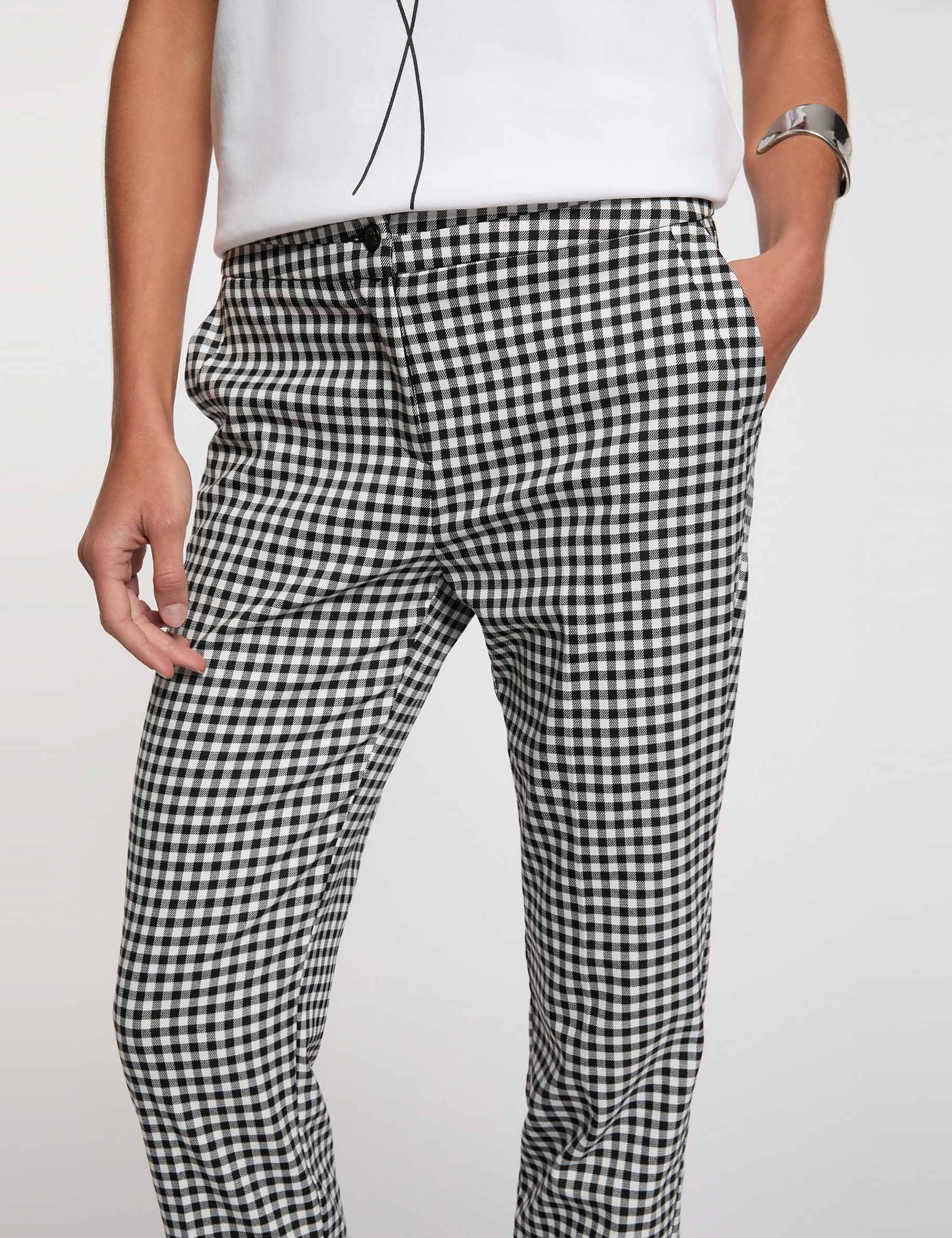 Pantal&oacute;n slim 7/8 negro mujer