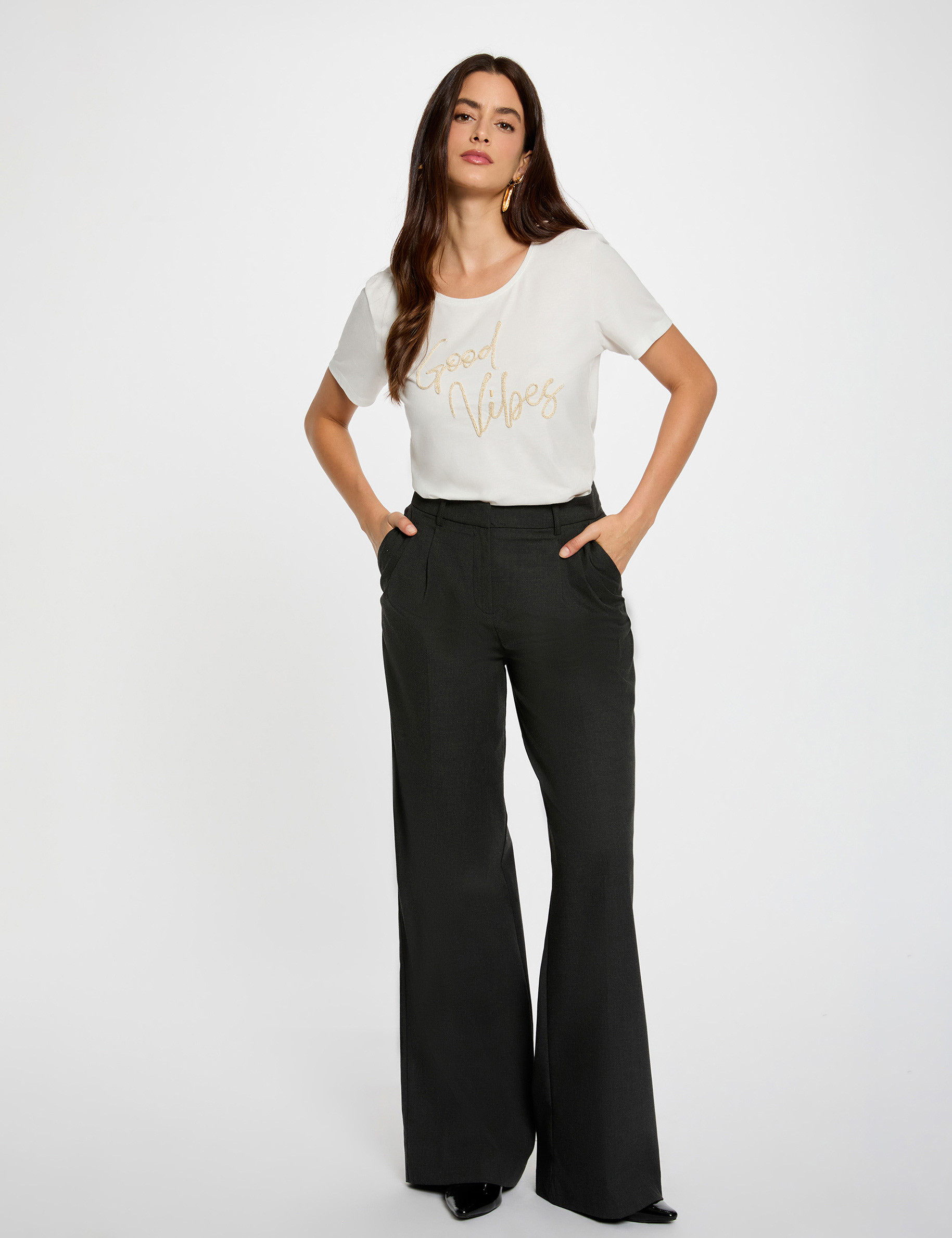 Camiseta recta con inscripci&oacute;n blanco mujer