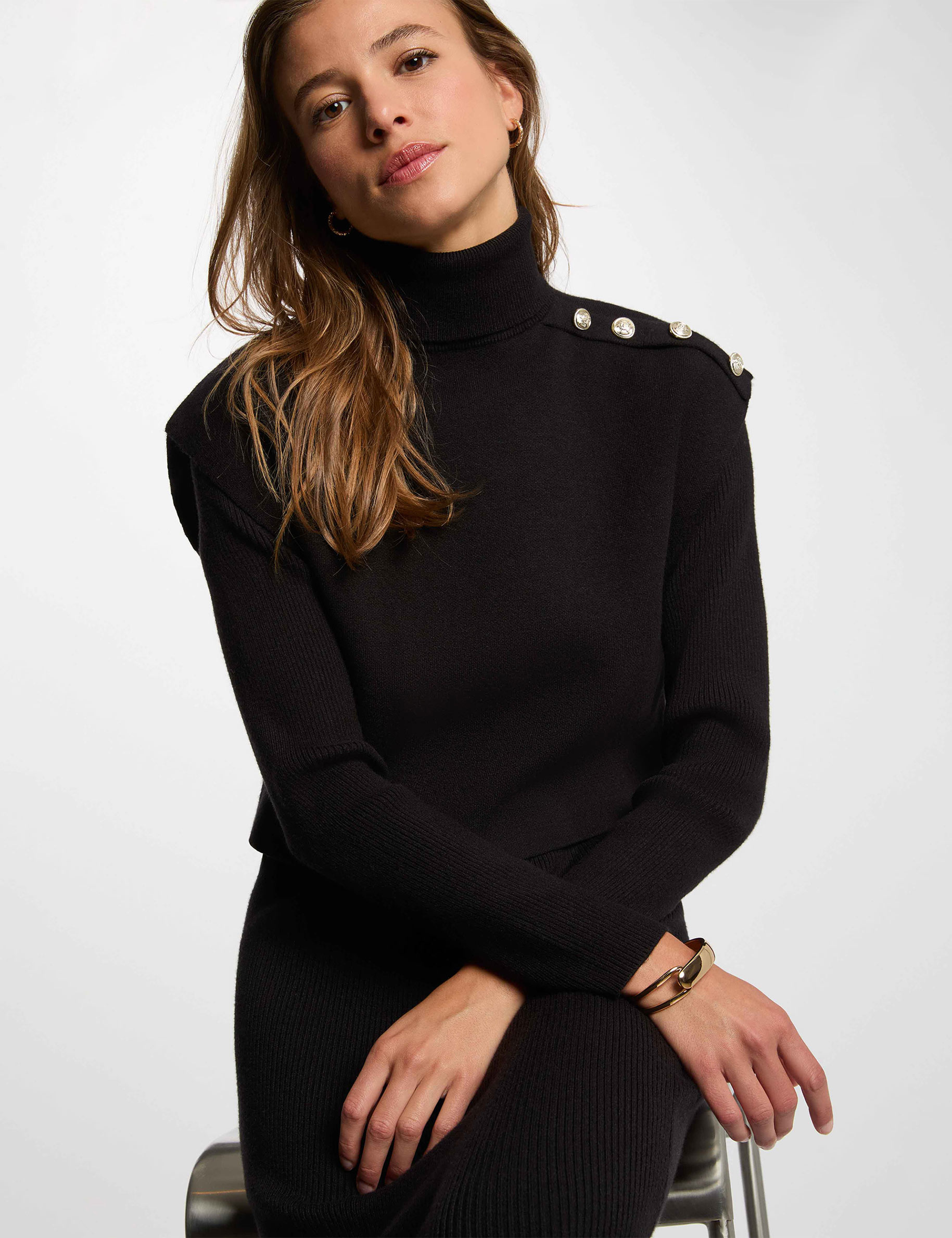 Vestido de punto con cuello alto negro mujer