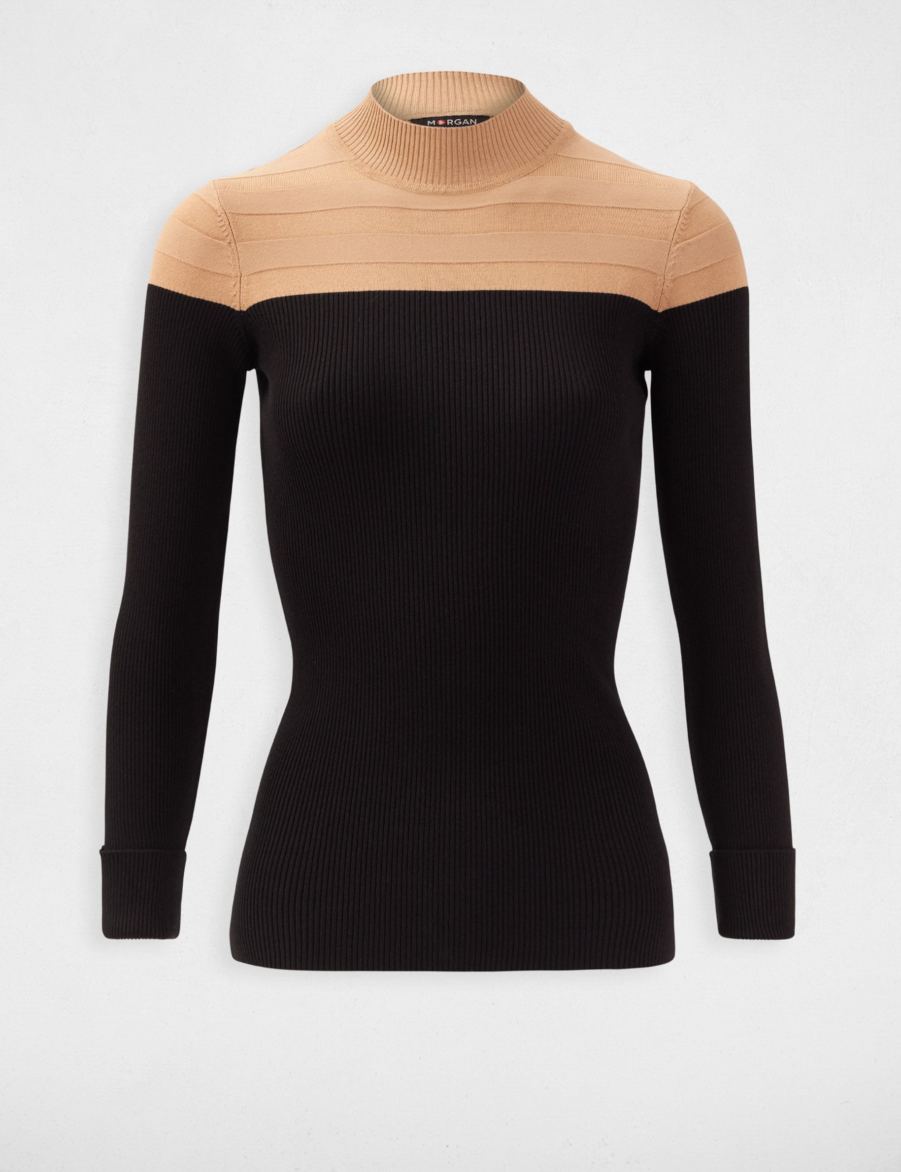 Jersey de manga larga con un cuello alto c&aacute;mel mujer