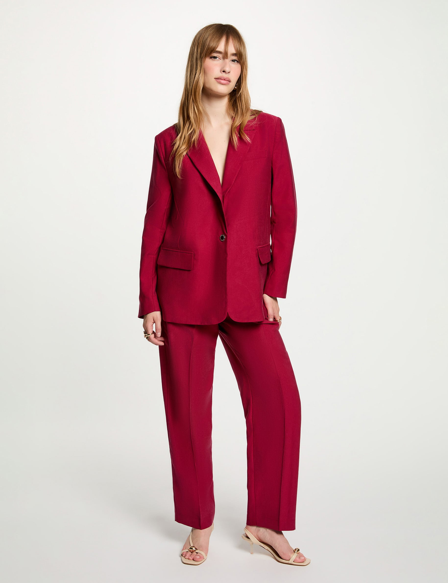 Pantal&oacute;n de tiro alto burdeos mujer