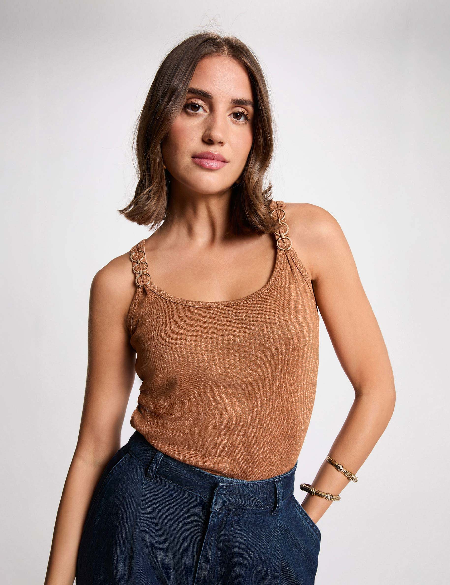 Top con tirantes finos c&aacute;mel mujer