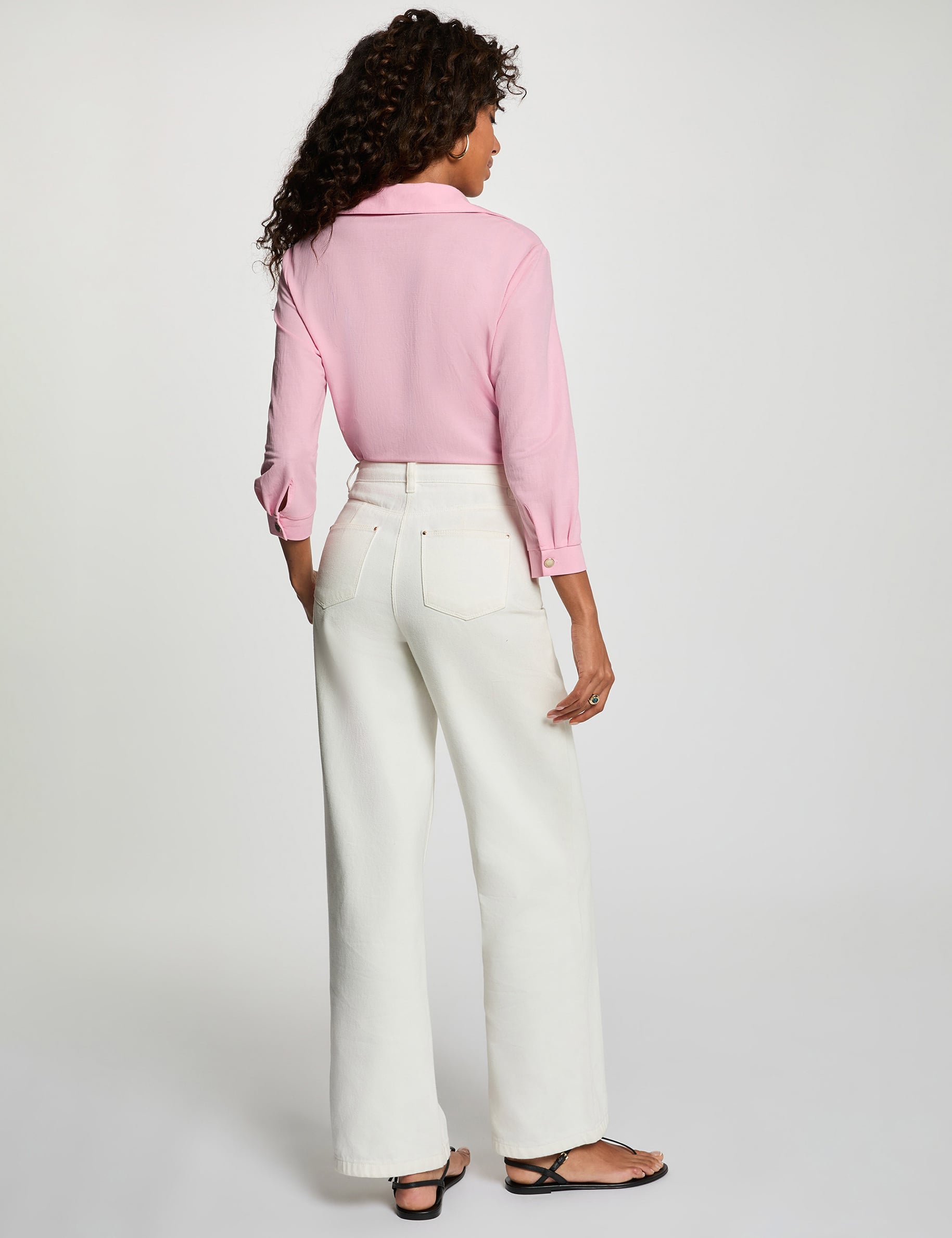 Camisa anudada con cuello abierto rosa pastel mujer