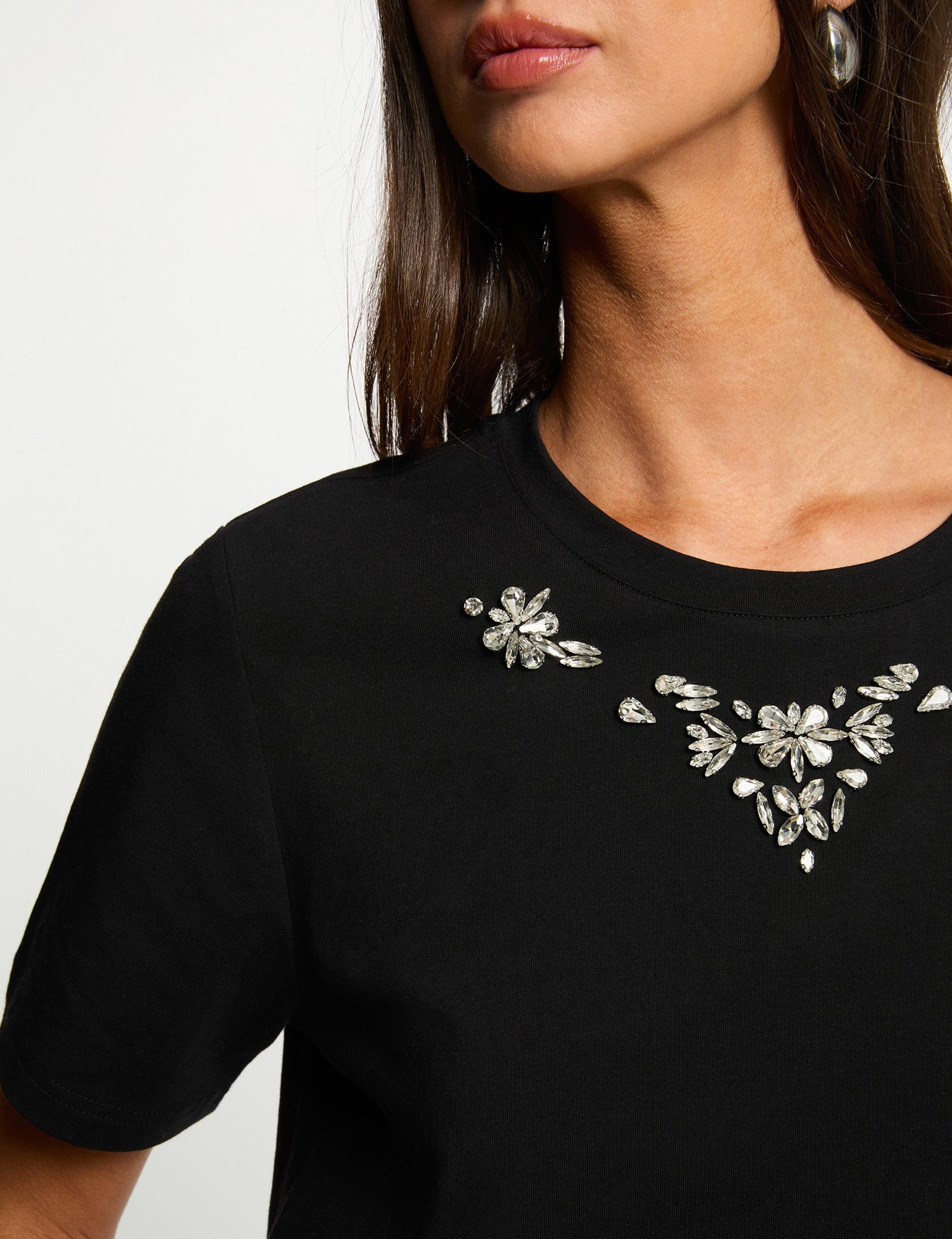 Camiseta de strass manga corta negro mujer