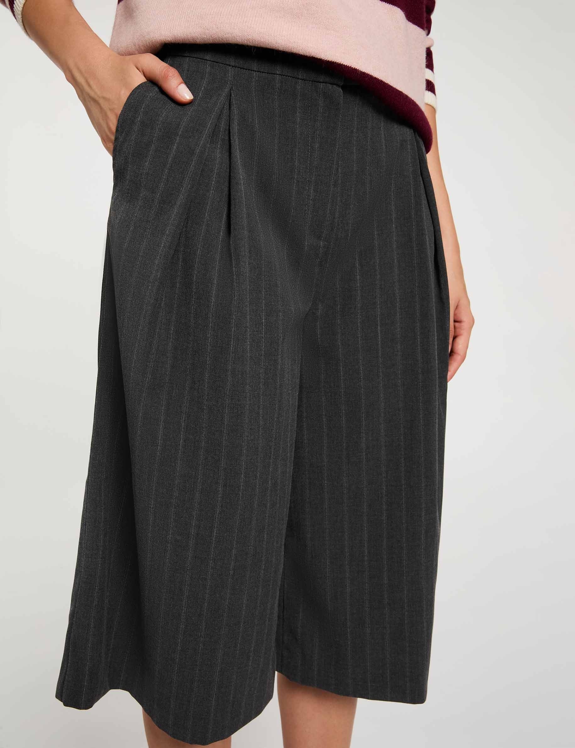 Bermuda de talle alto a rayas mujer