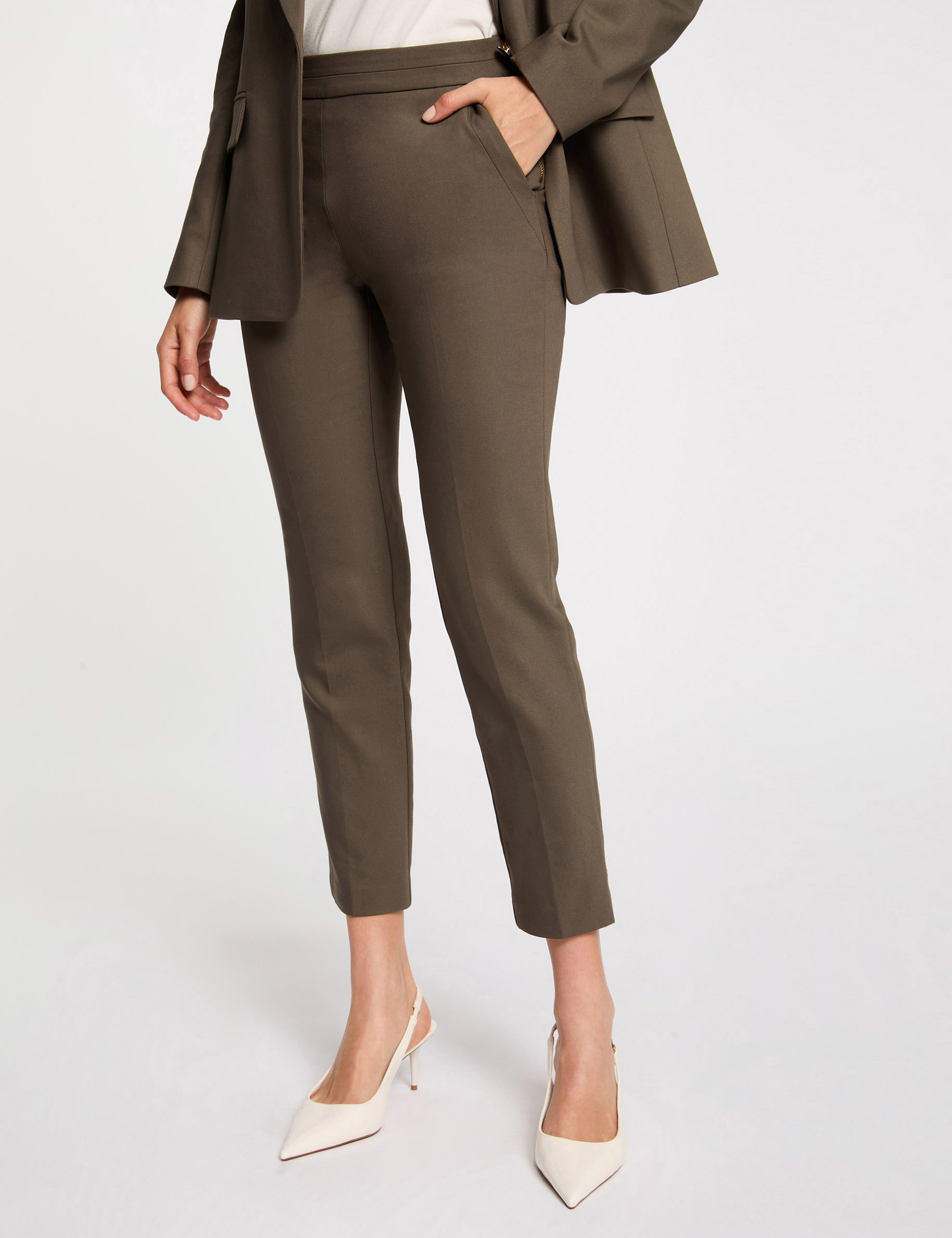 pantalon cigarette estilo corto verde caqui mujer Pantalón cigarette estilo corto verde caqui mujer