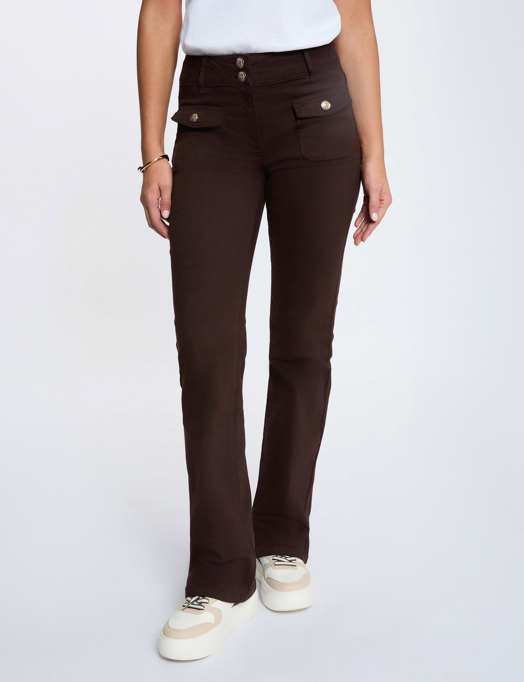 Pantal&oacute;n bootcut marr&oacute;n oscuro mujer