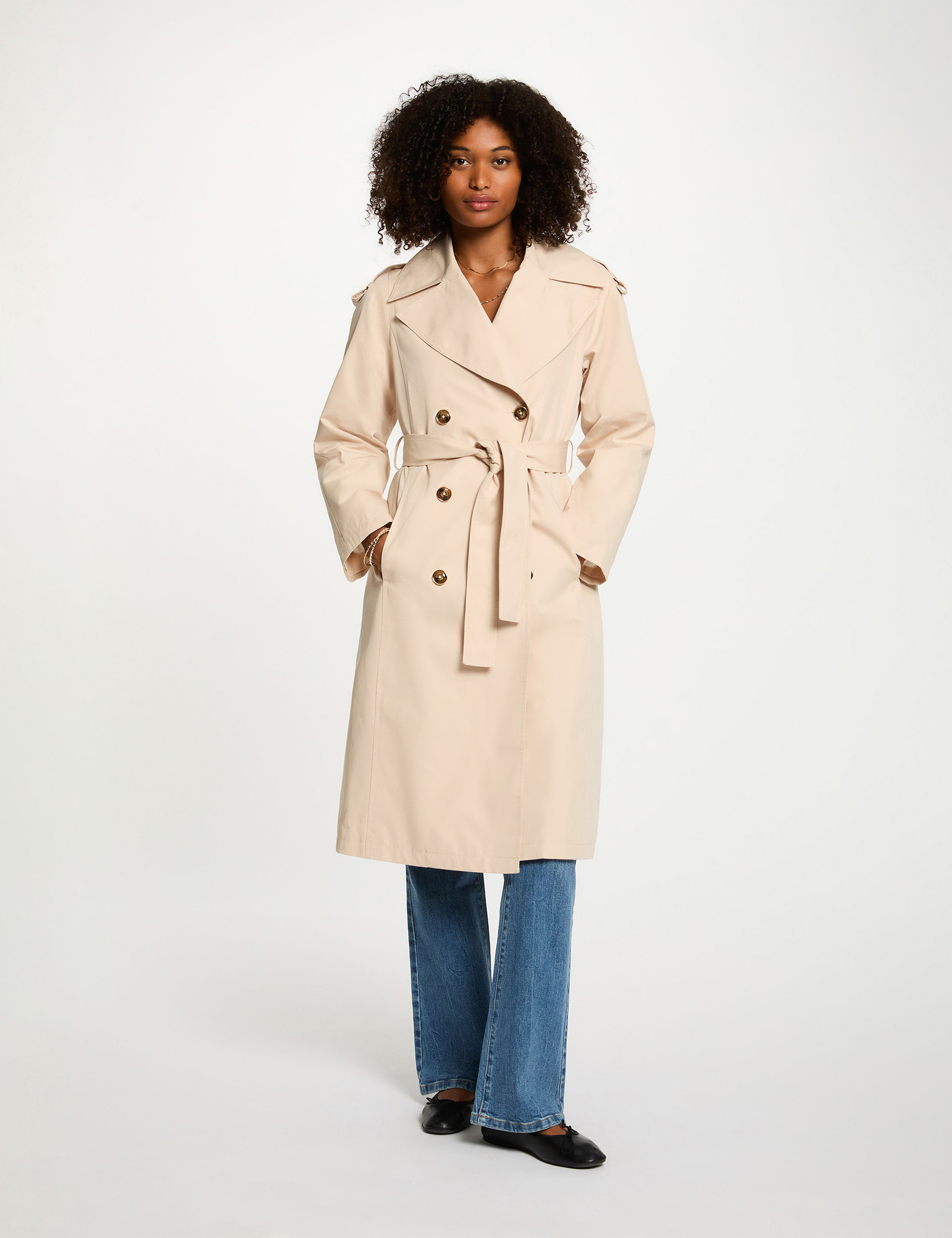 trench largo con cuello sastre arena mujer Trench largo con cuello sastre arena mujer