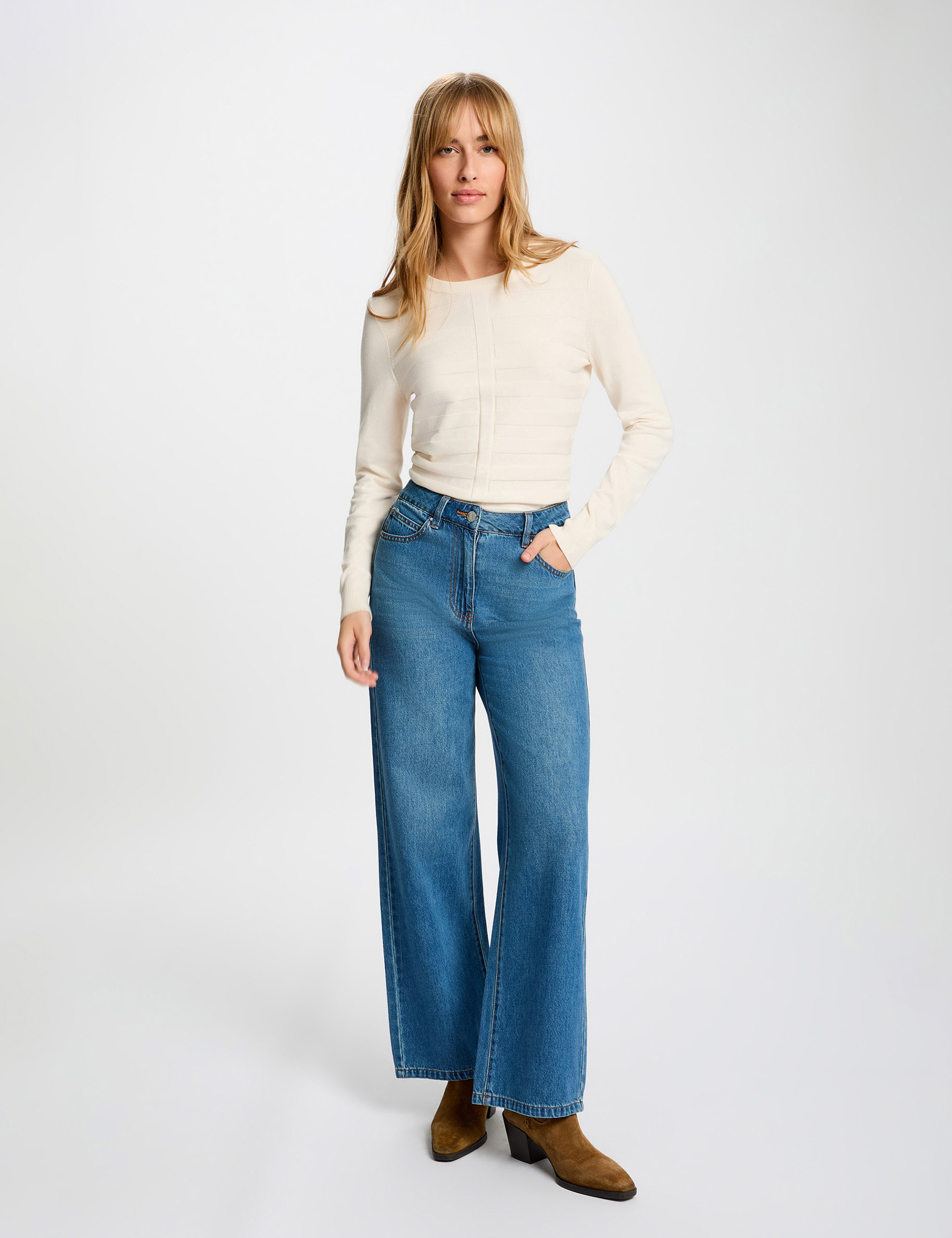 Jersey ajustado cuello redondo marfil mujer