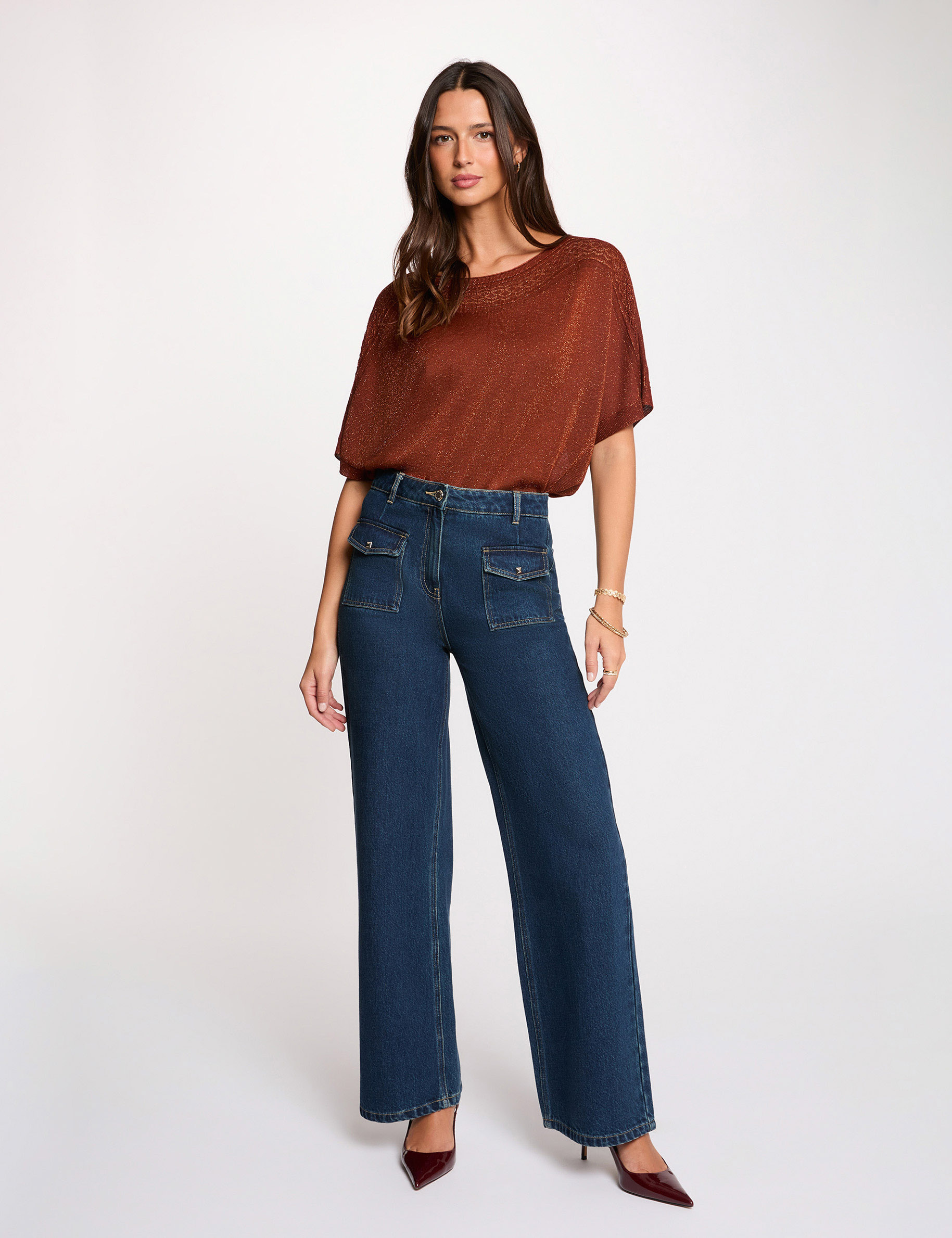 Jersey oversize con cuello en V marr&oacute;n co&ntilde;ac mujer