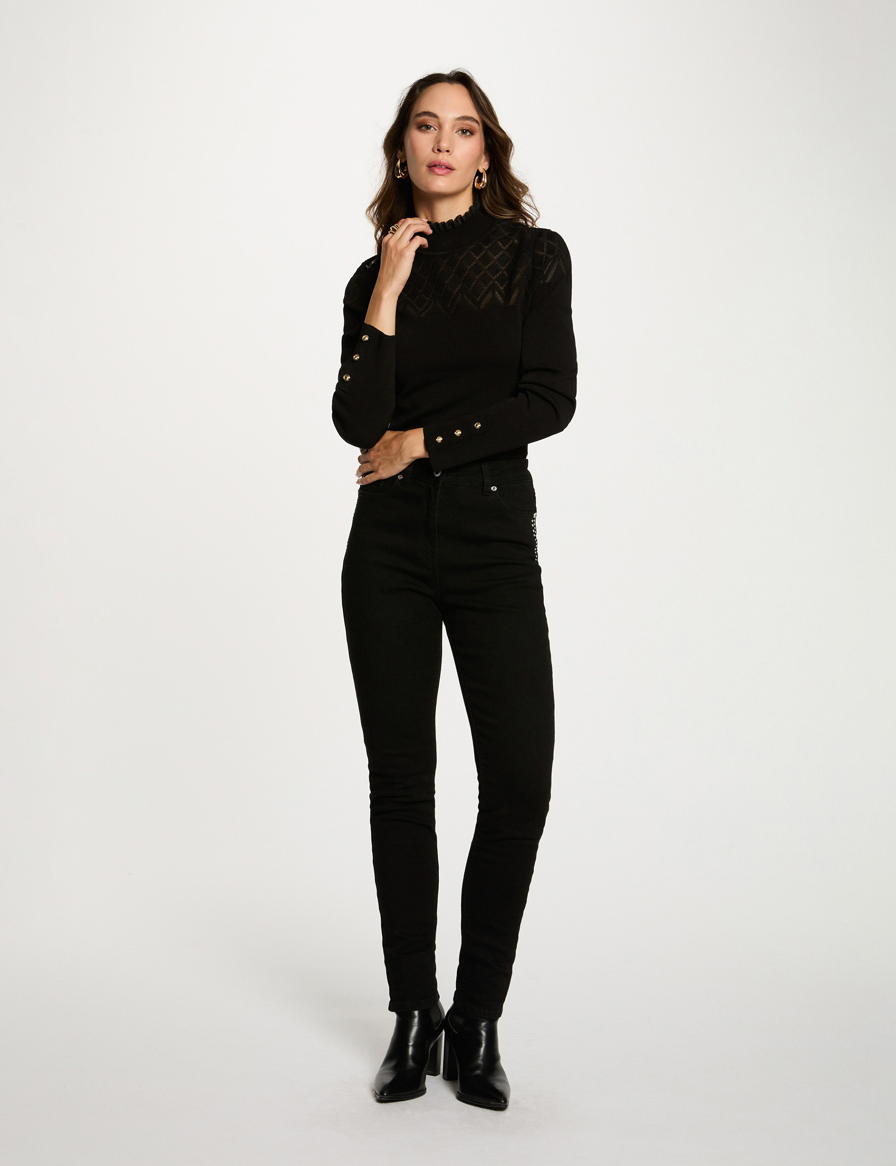 Vaquero slim con tachuelas negro mujer
