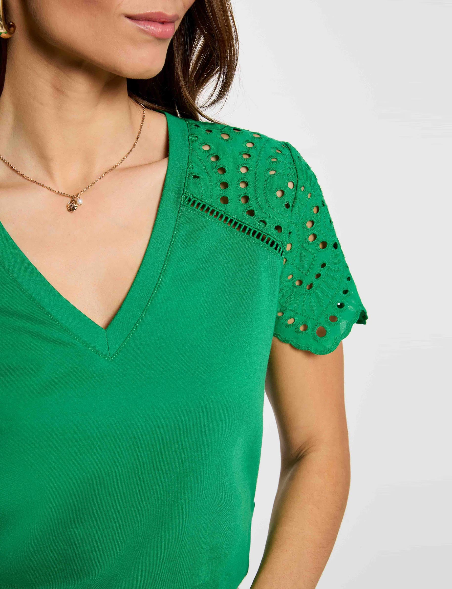 Camiseta manga corta verde pradera mujer