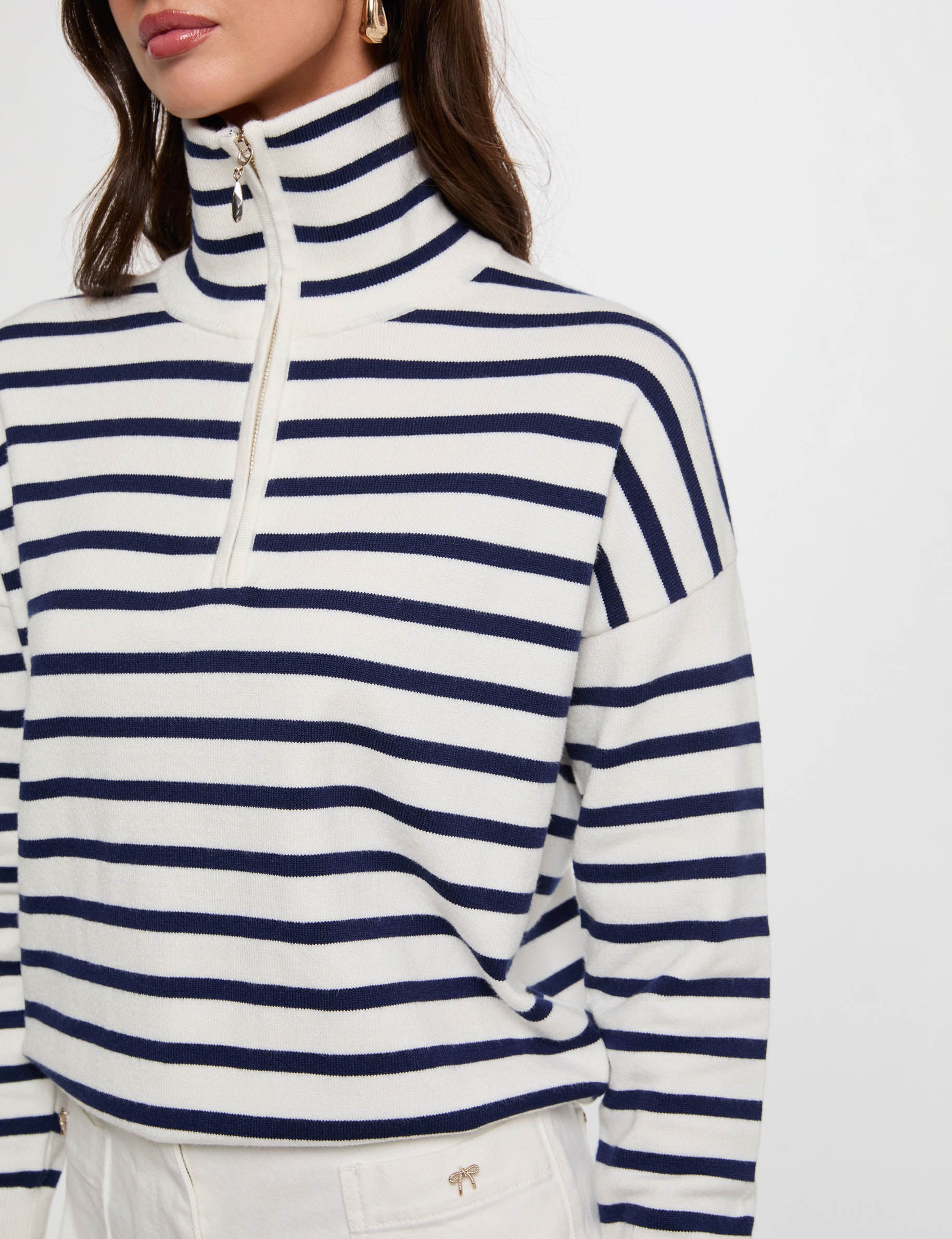 Jersey con cuello camionero blanco mujer