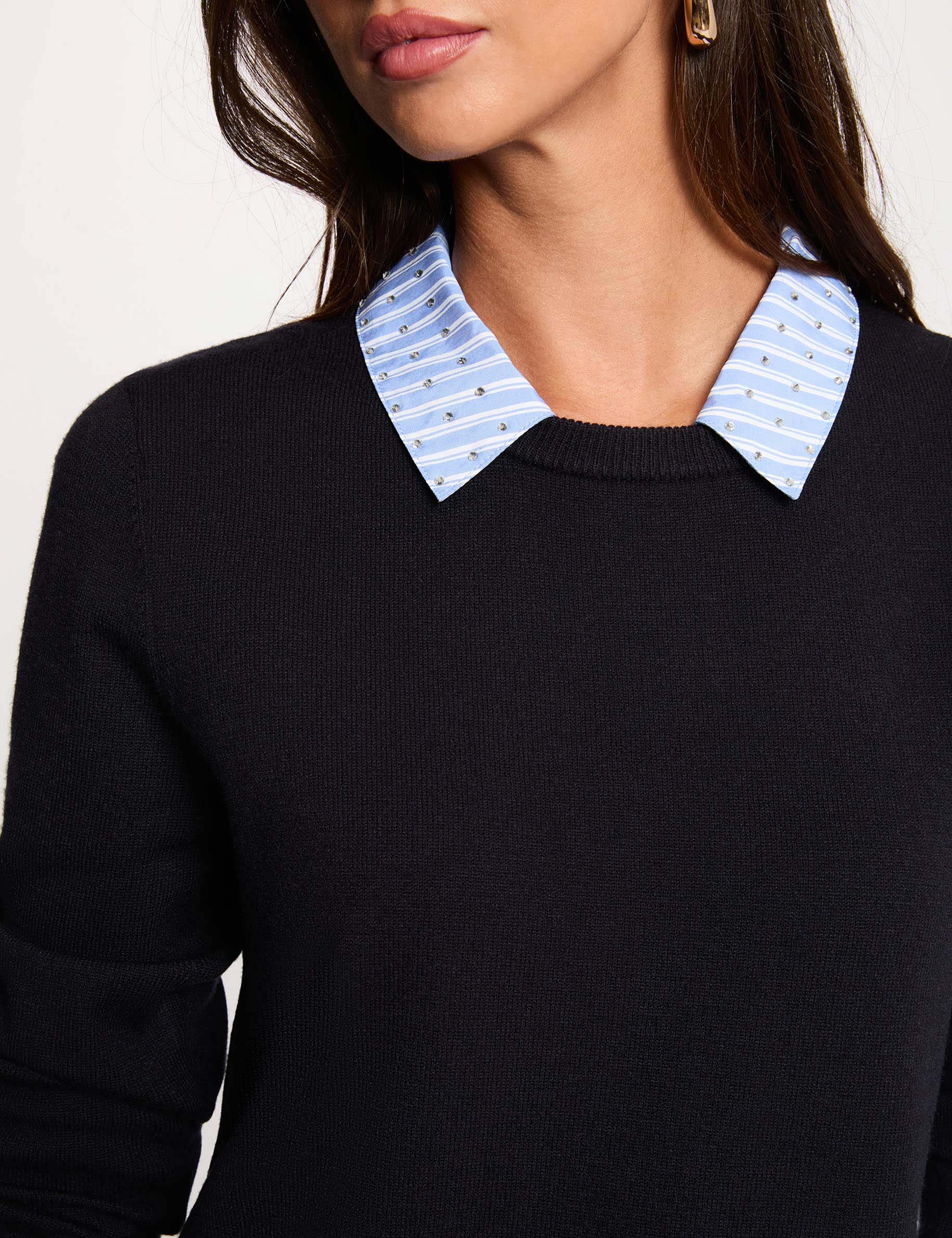 Vestido de punto con cuello vuelto azul marino mujer