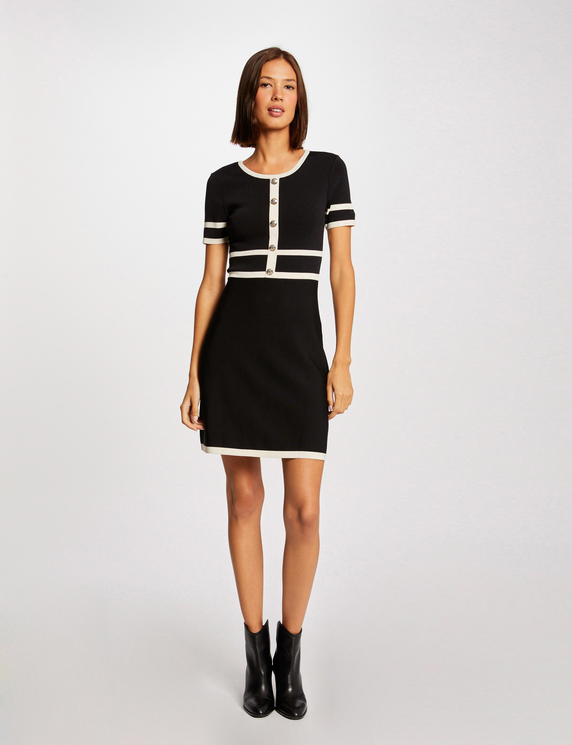 Vestido de punto recto con manga corta negro mujer