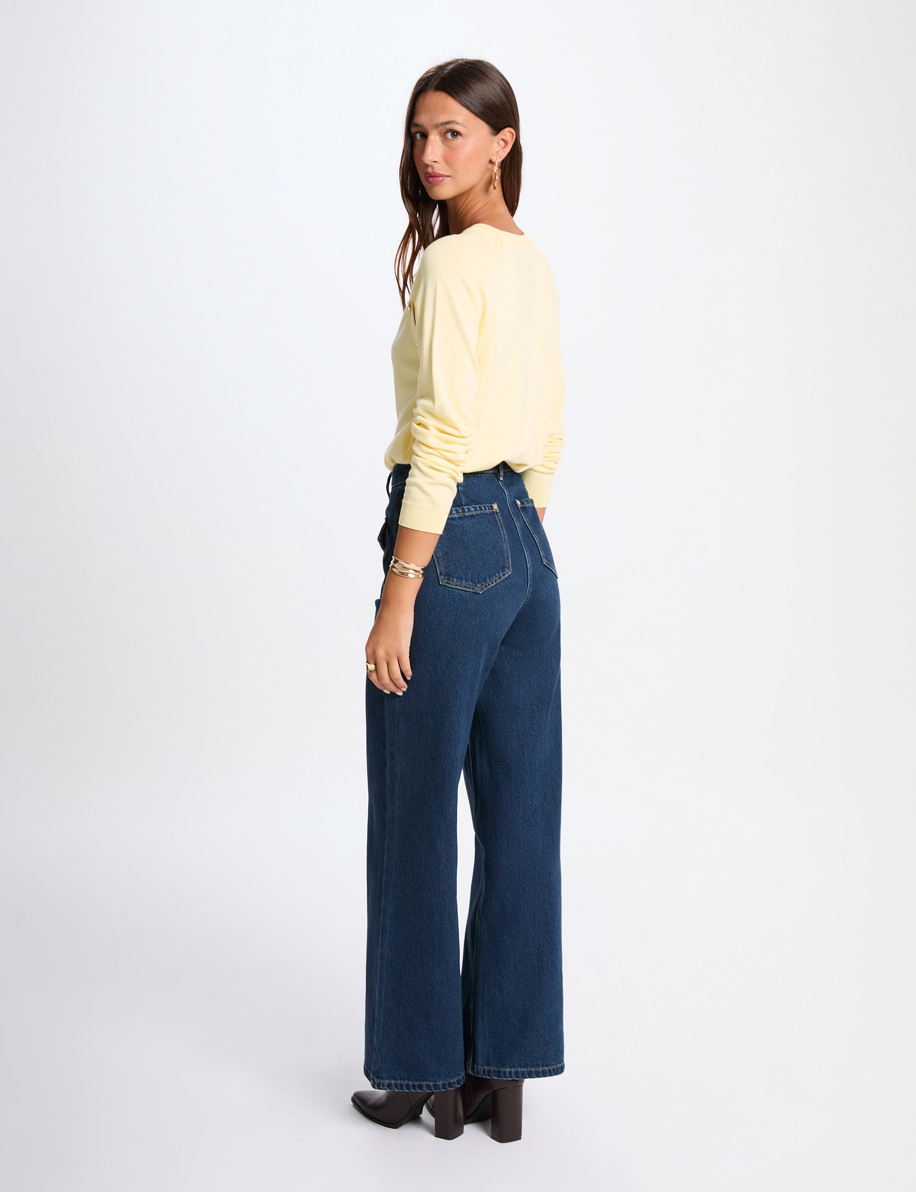 Jersey fino ajustado amarillo claro mujer