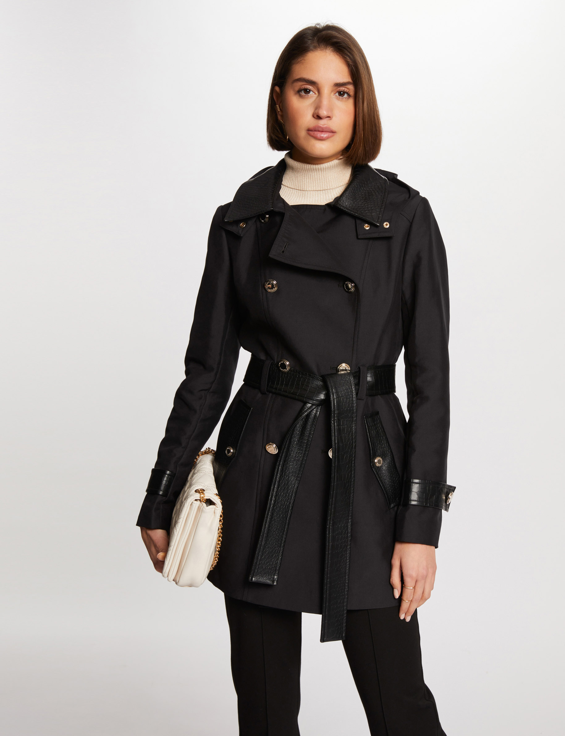 gabardina con cuero sintetico negro mujer Gabardina con cuero sintético negro mujer