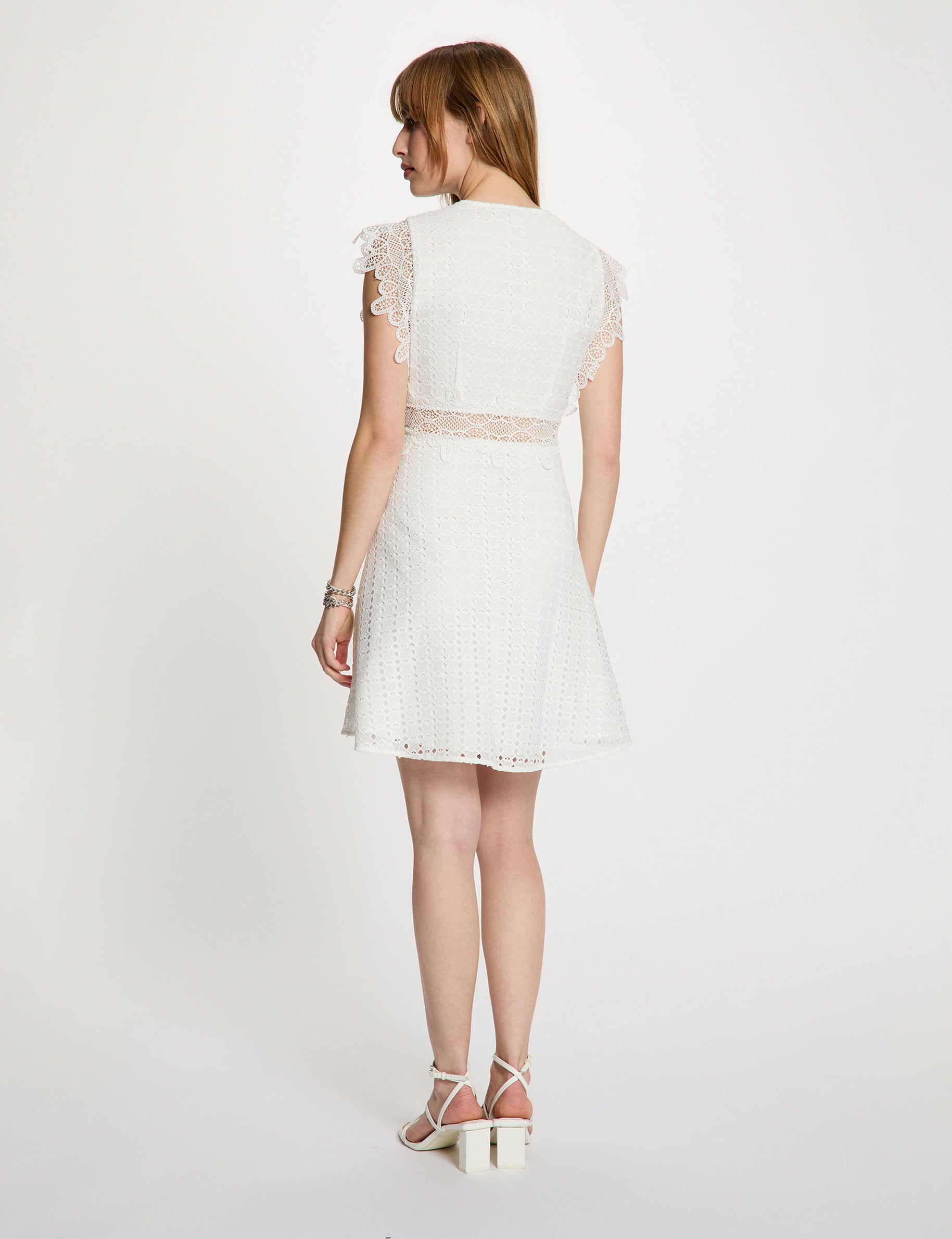 Vestido corto acampanado blanco mujer