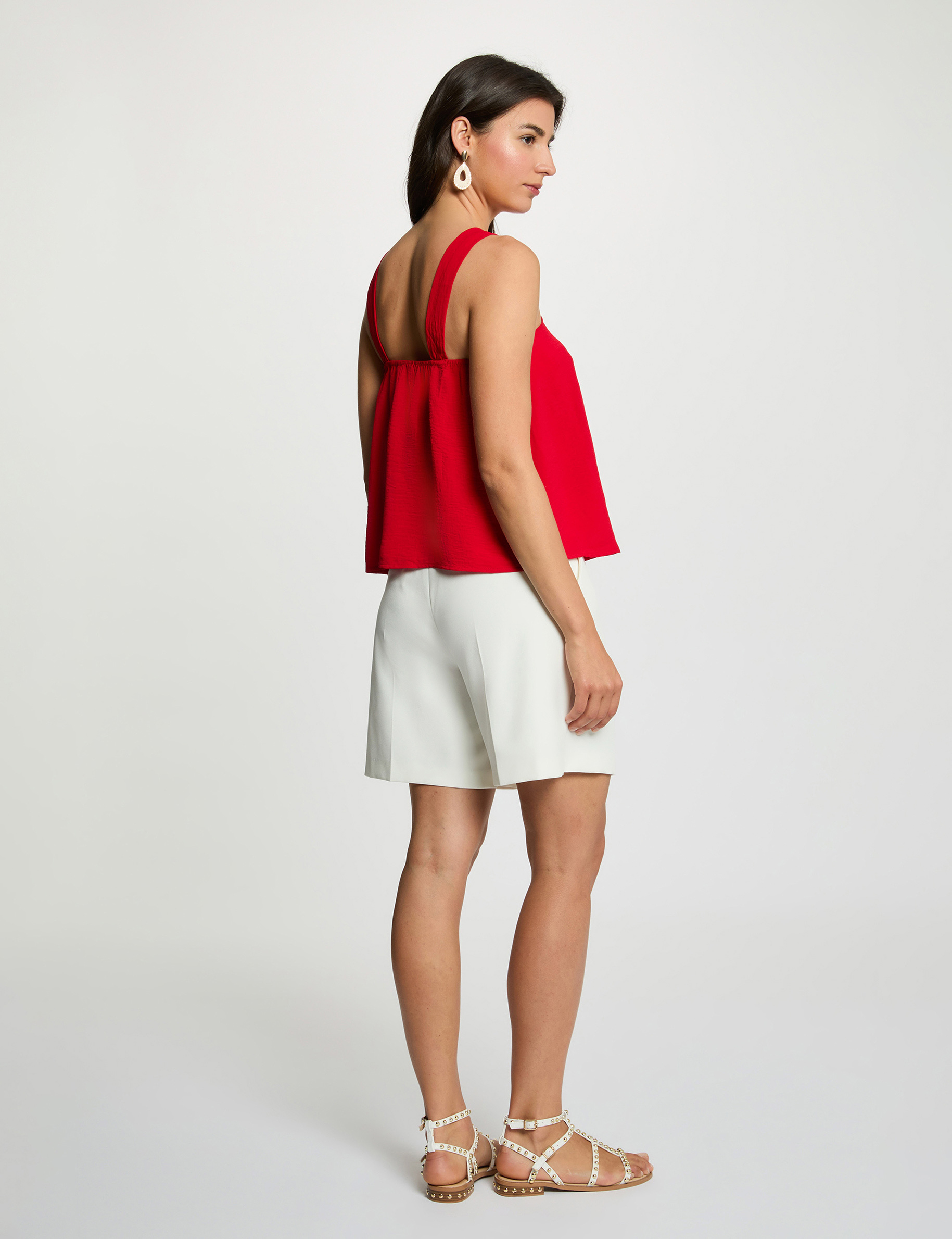 Top plisado con cuello alto rojo mujer