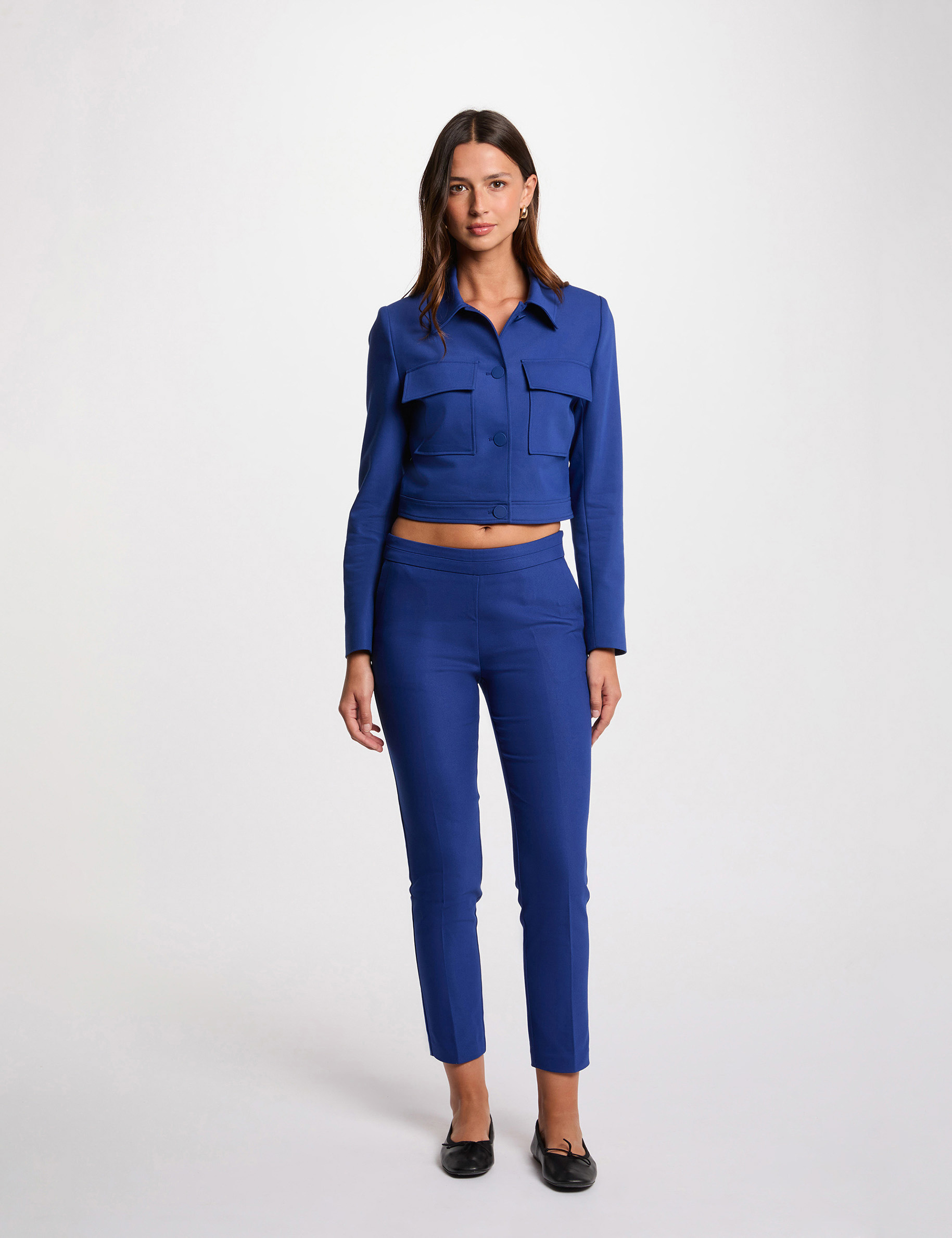 pantalon cigarette estilo corto azul electrico mujer Pantalón cigarette estilo corto azul eléctrico mujer
