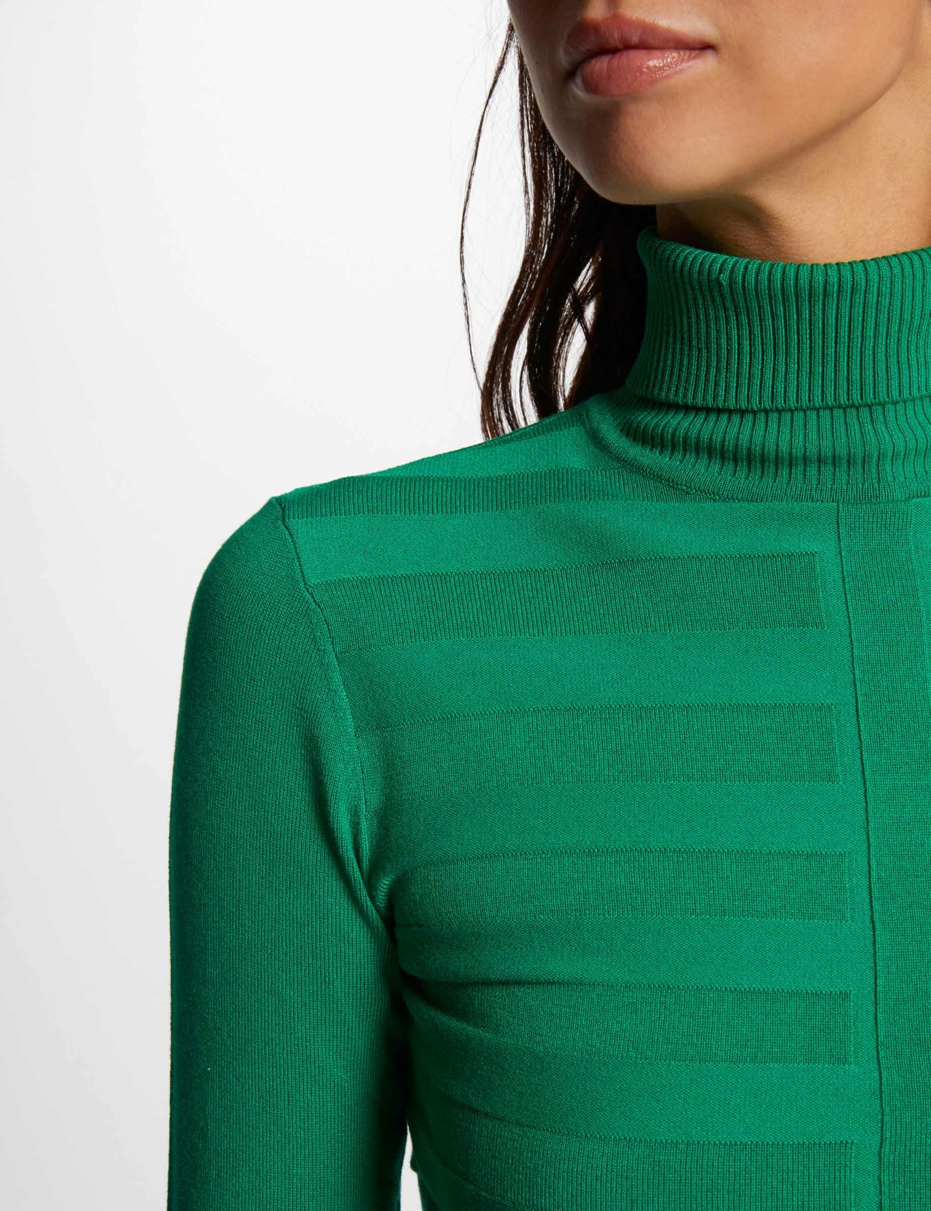 Jersey de cuello alto ajustado verde claro mujer