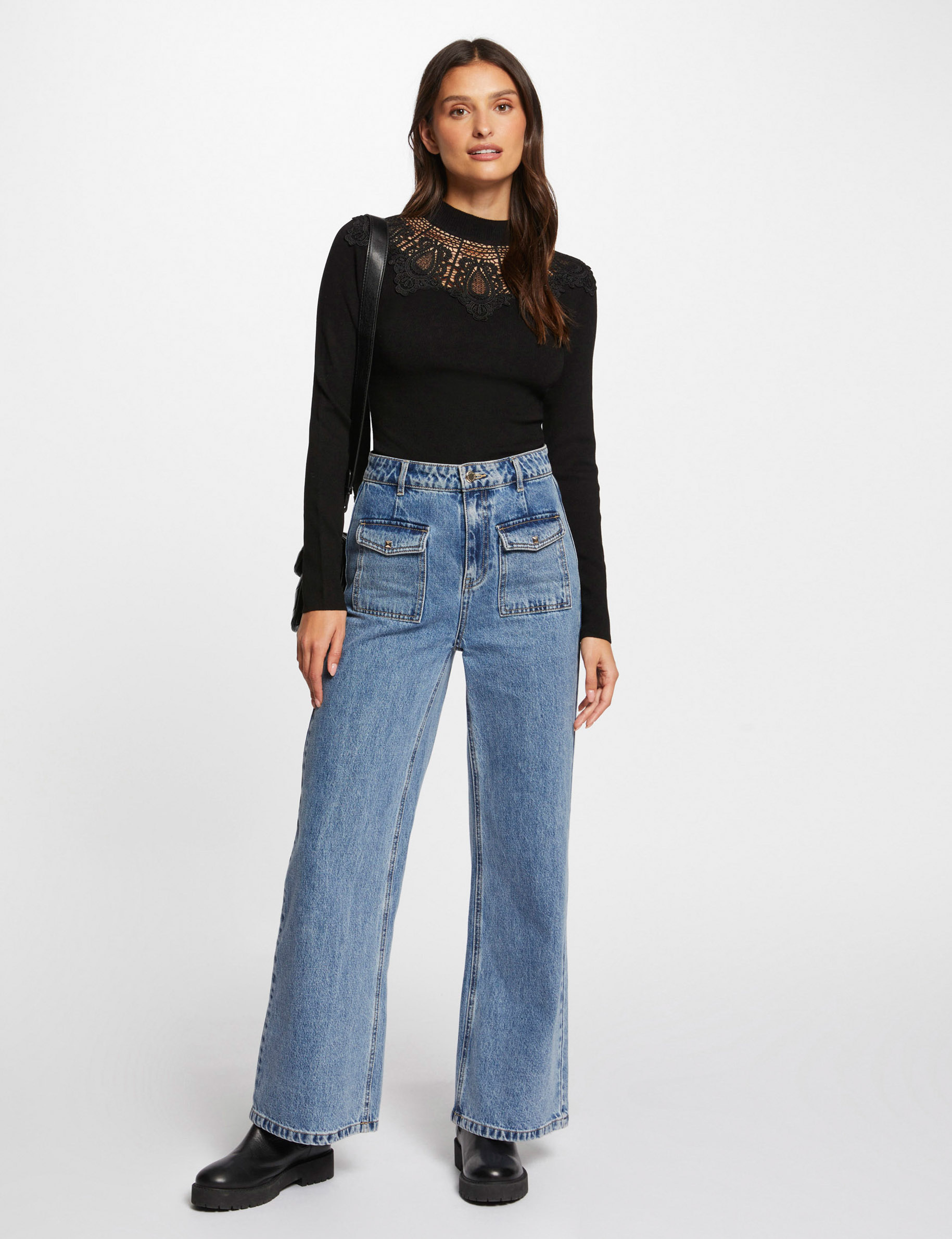 Jersey cuello alto encaje negro mujer