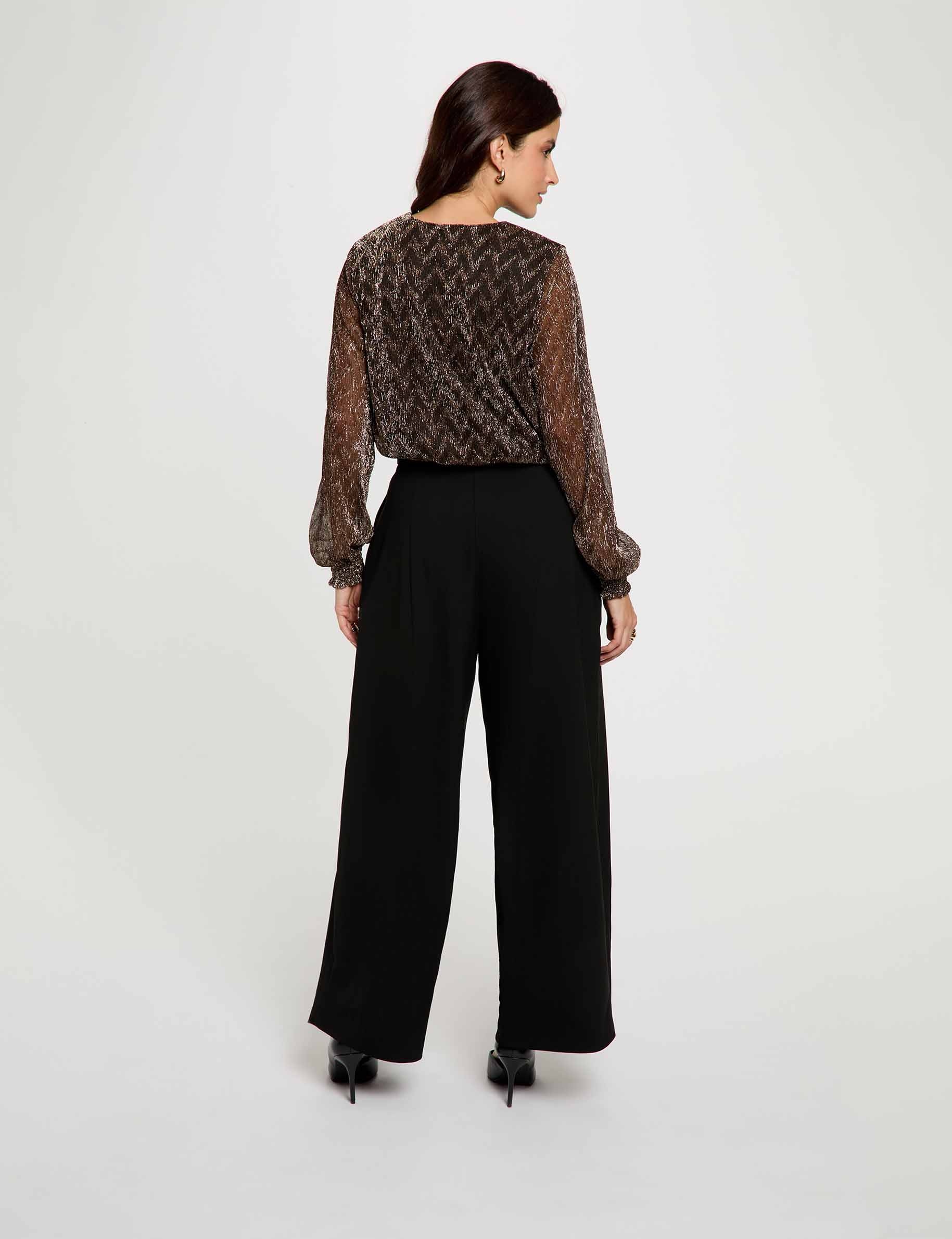 Blusa cuello v mangas largas color bronce mujer