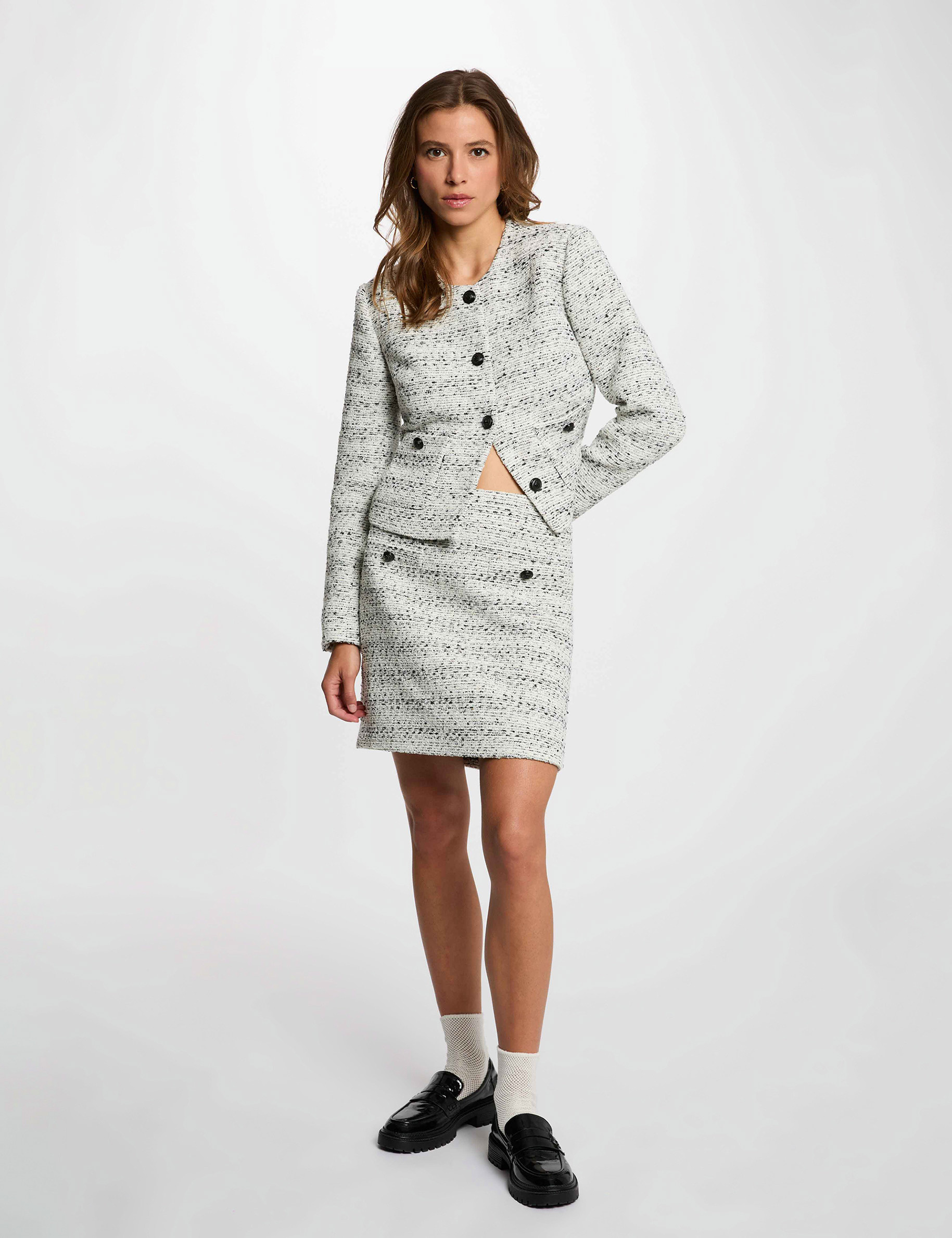 Falda corta de tweed marfil mujer
