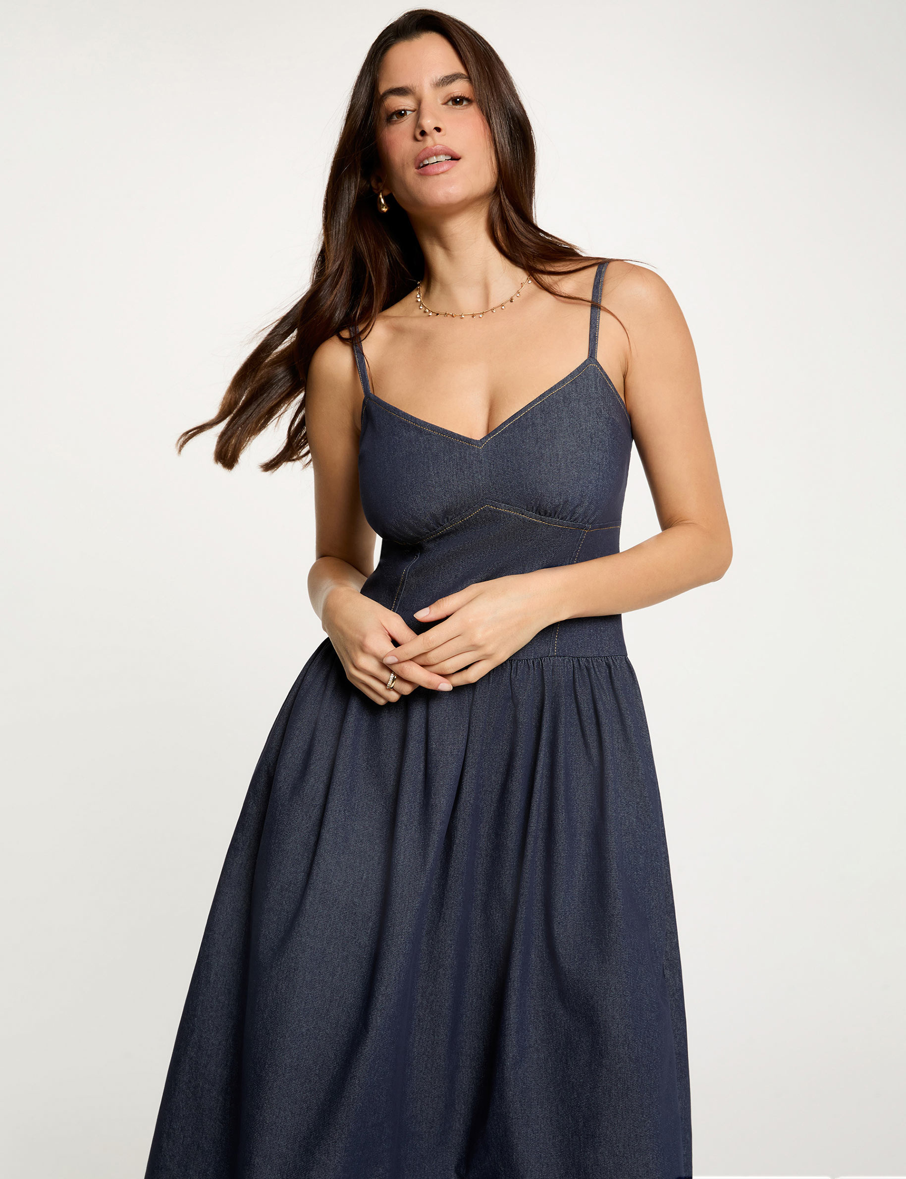 Vestido ajustado de mezclilla denim crudo mujer