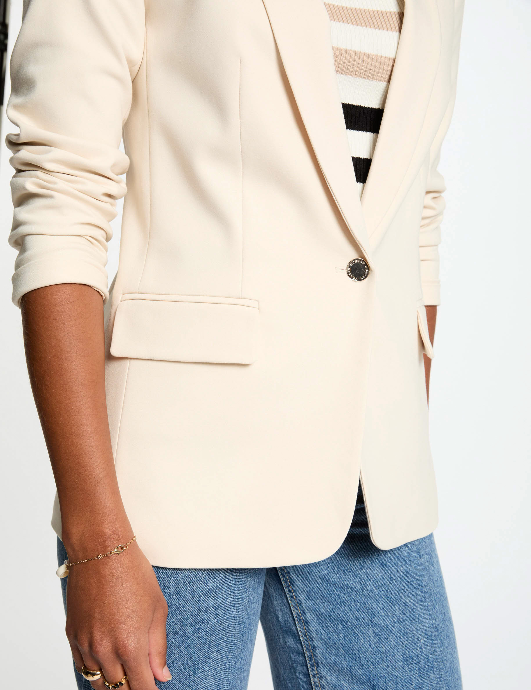 Chaqueta corta cuello chal marfil mujer