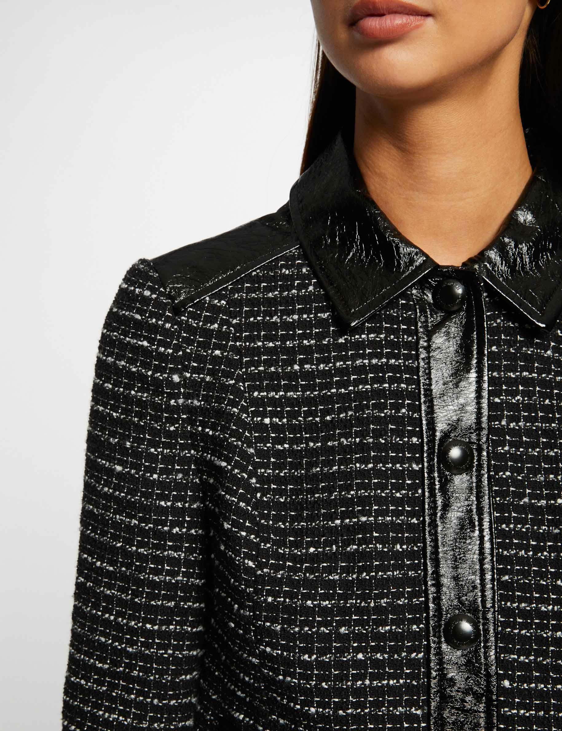 chaqueta recta con detalles de vinilo negro mujer Chaqueta recta con detalles de vinilo negro mujer